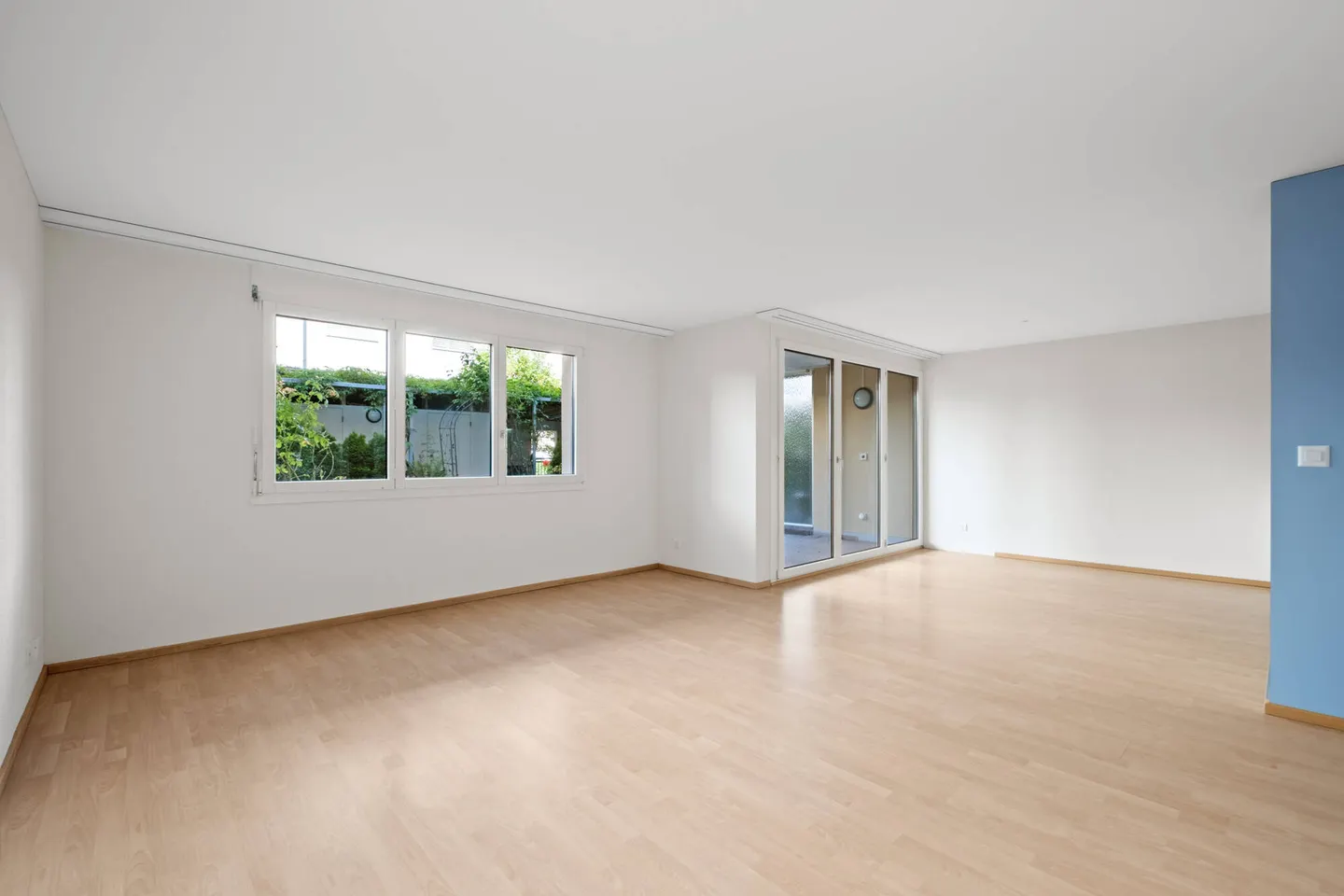 APPARTEMENT DE JARDIN IDYLLIQUE DANS LE CENTRE DU VILLAGE D'ADLIGENSWIL - Photo 5 sur 5