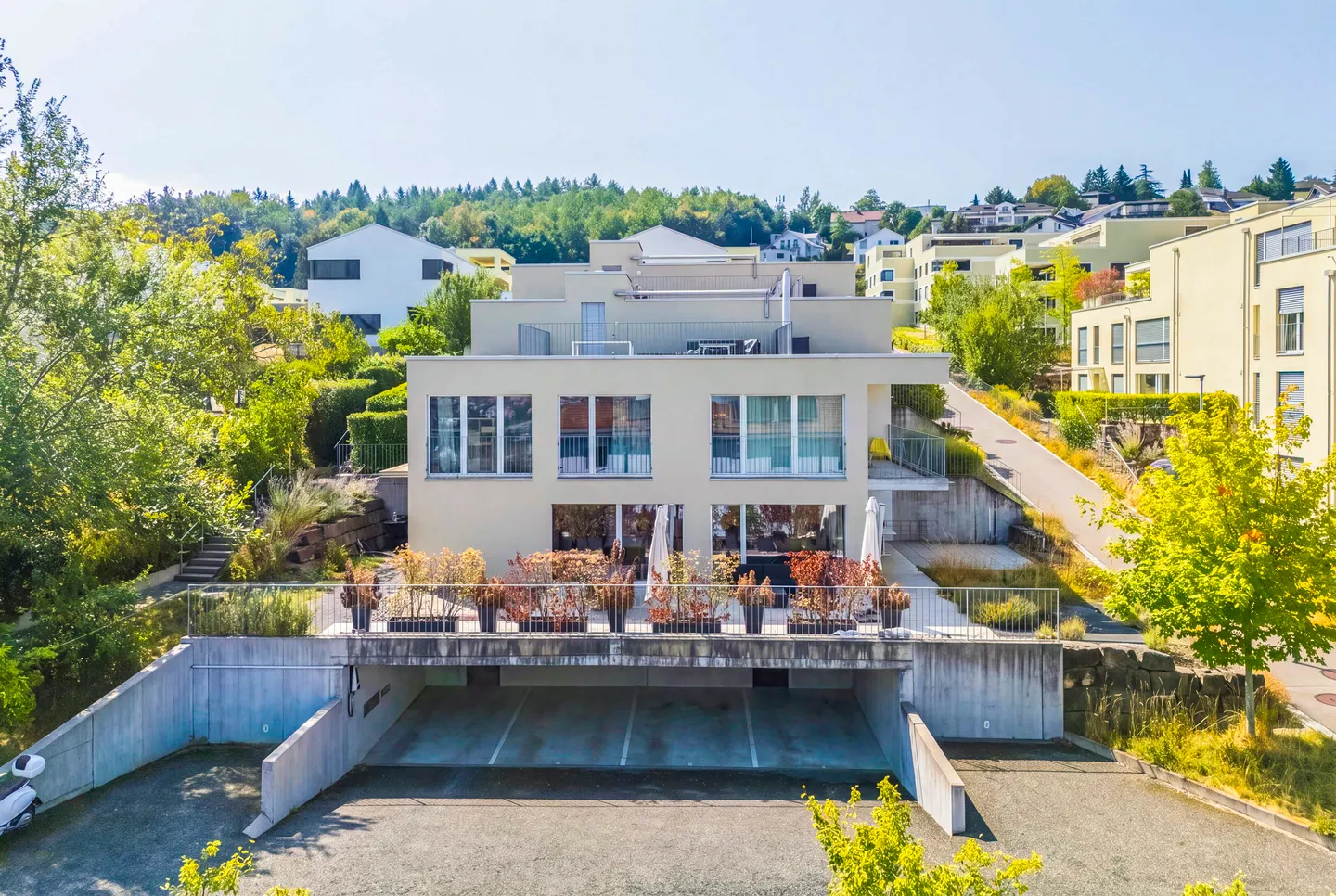 MODERN TERRACE DREAM IN A PRIVILEGED HILLSIDE LOCATION - Photo 3 of 5