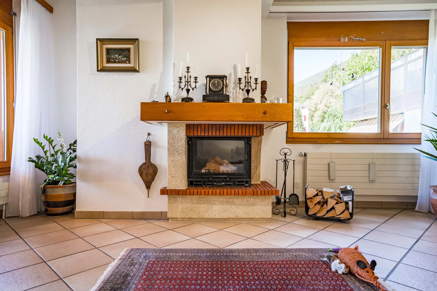 AU-DESSUS DES TOITS DE GRENCHEN – APPARTEMENT MAISONETTE AVEC VUE SUR LA VILLE - Photo 4 sur 5