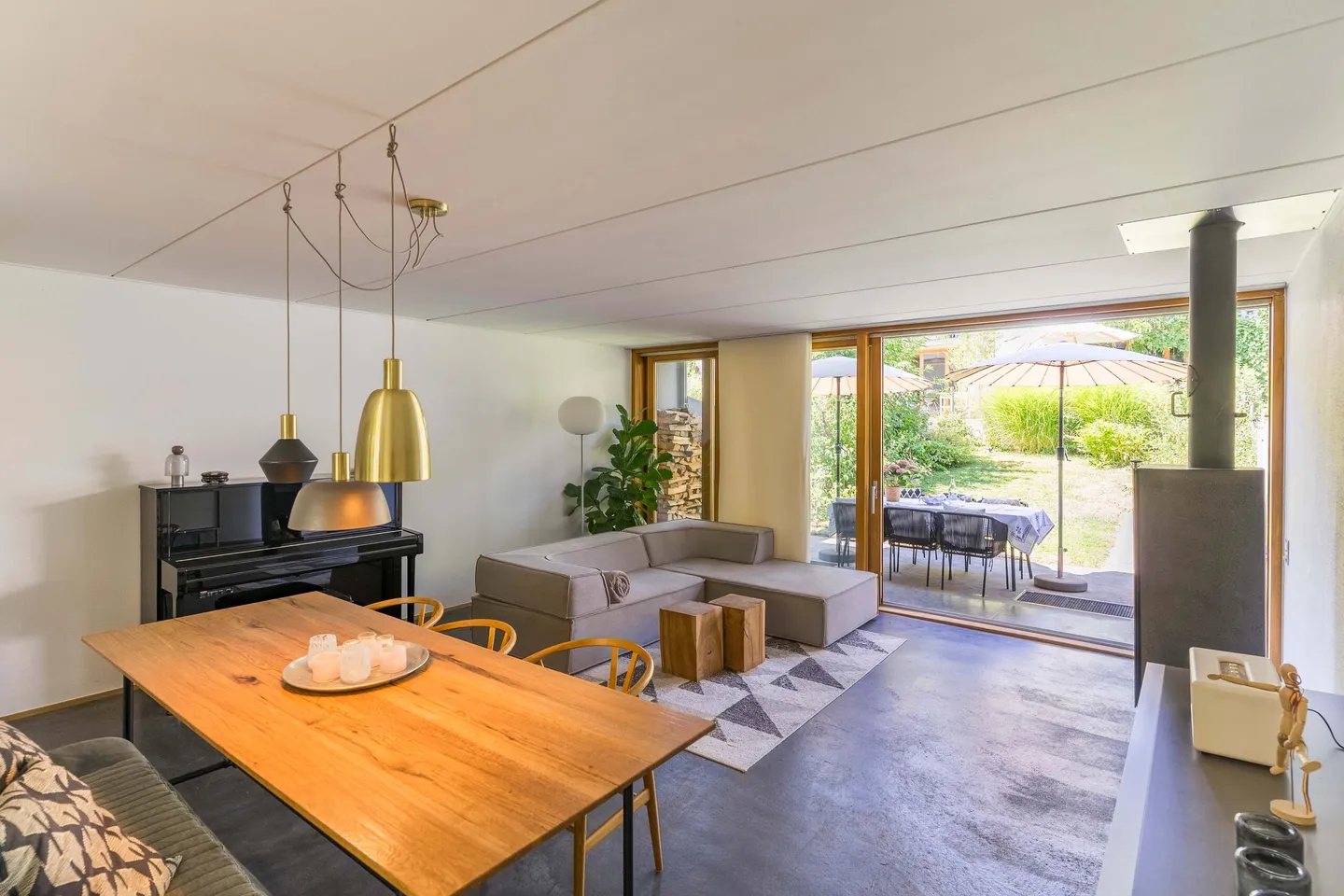 Modernes Reihenmittelhaus bei Basel - Foto 1 von 4