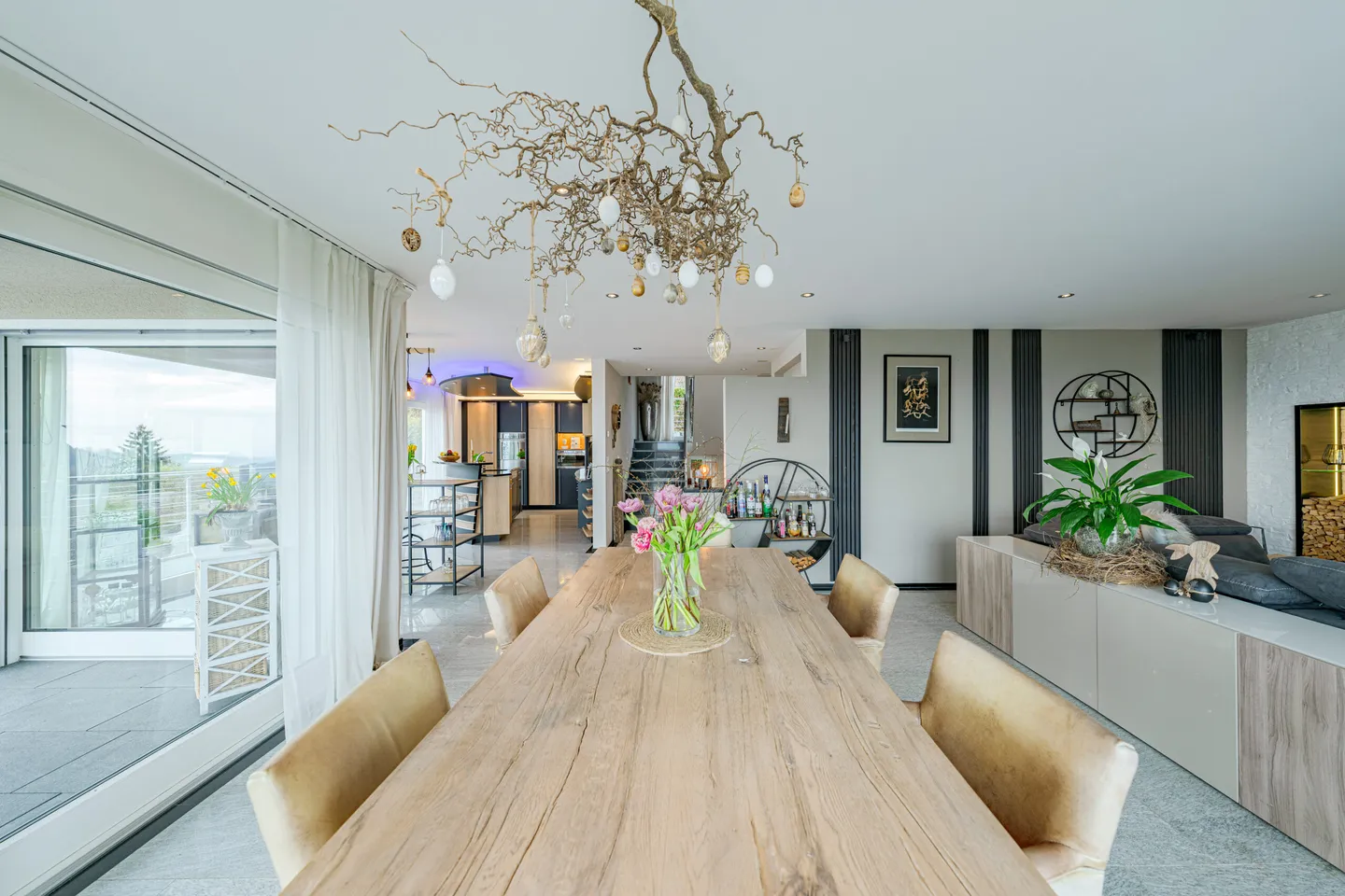 IMPOSANTE VILLA MIT SEE- UND ALPENSICHT - Foto 5 von 5