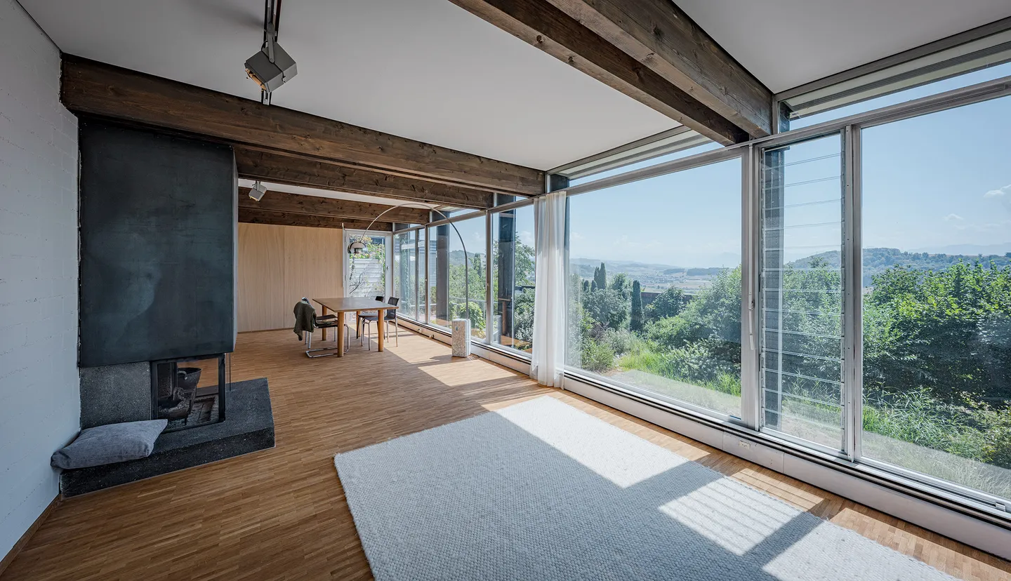 FRESHLY RENOVATED ARCHITECT'S HOUSE WITH ALPINE VIEW AND EXPANSION POTENTIAL - Photo 4 of 5