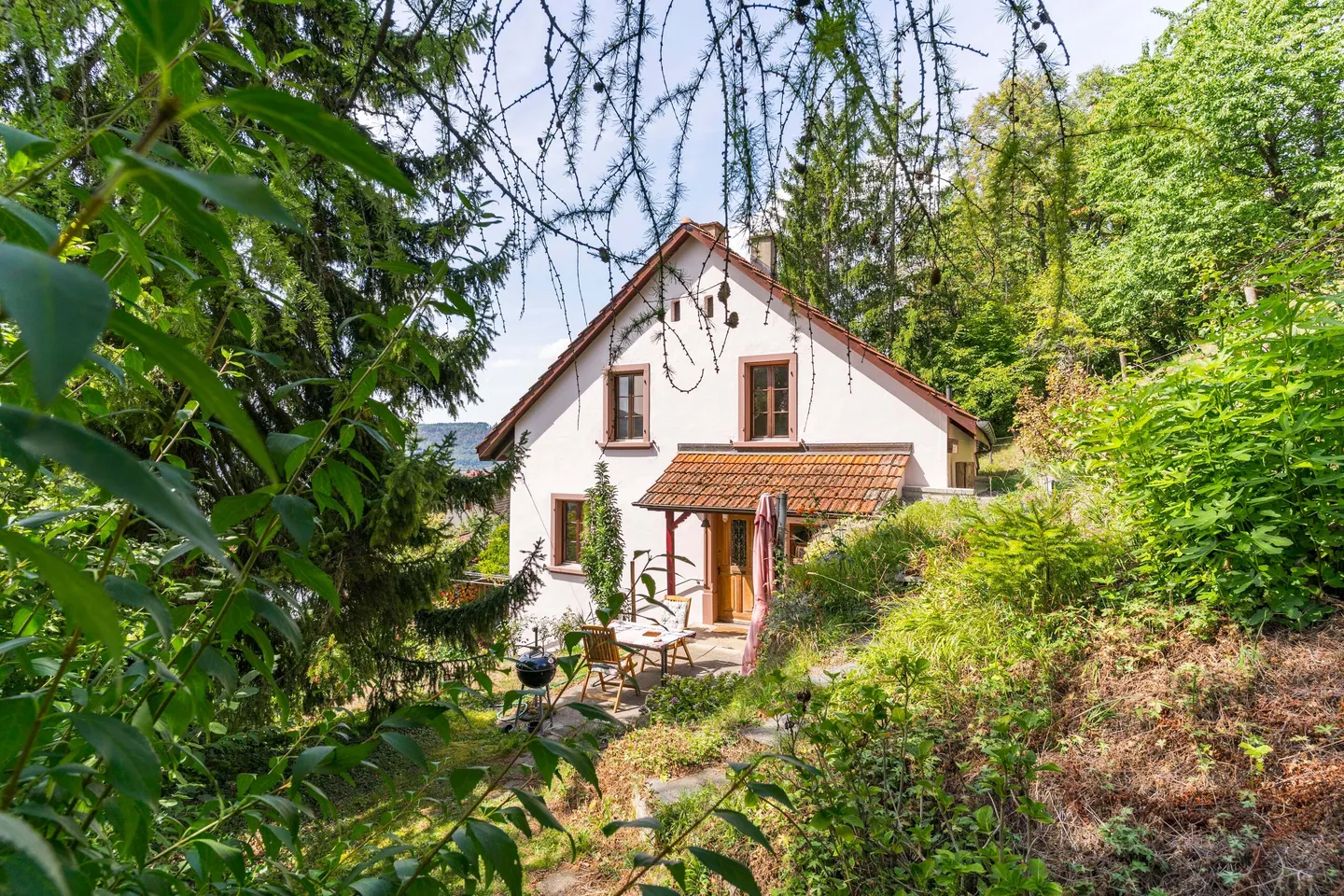 Affascinante casa familiare con terreno - Foto 3 di 5