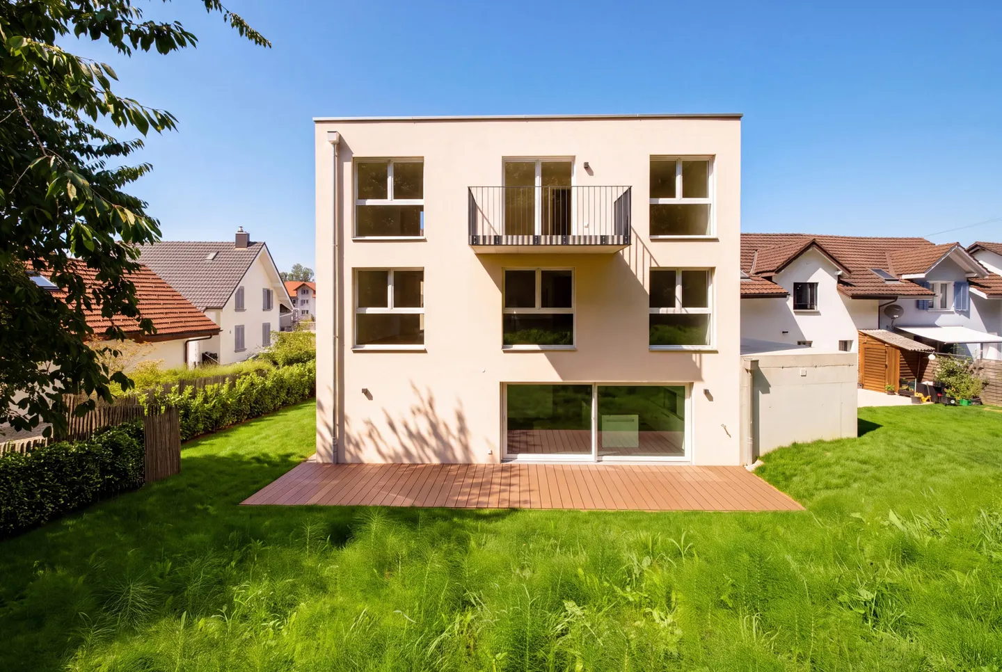 COMME NEUF, MODERNE, INDÉPENDANT – MAISON INDIVIDUELLE DE 7,5 PIÈCES - Photo 2 sur 5
