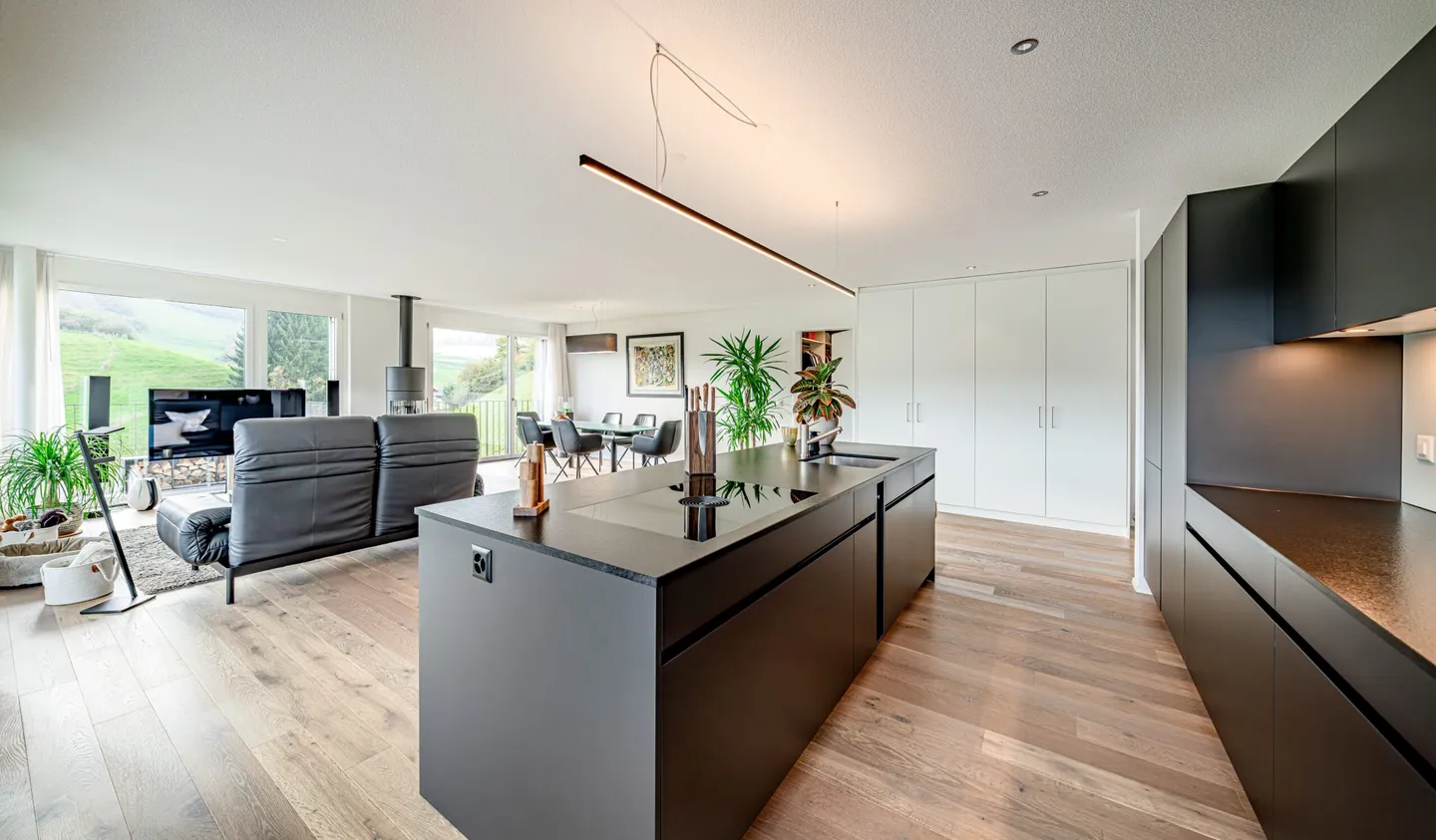 APPARTEMENT EN ATTIQUE AVEC VUE - Photo 2 sur 5