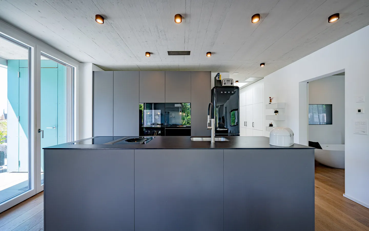 APPARTAMENTO PENTHOUSE MODERNO CON VISTA SULLA NATURA - Foto 3 di 5