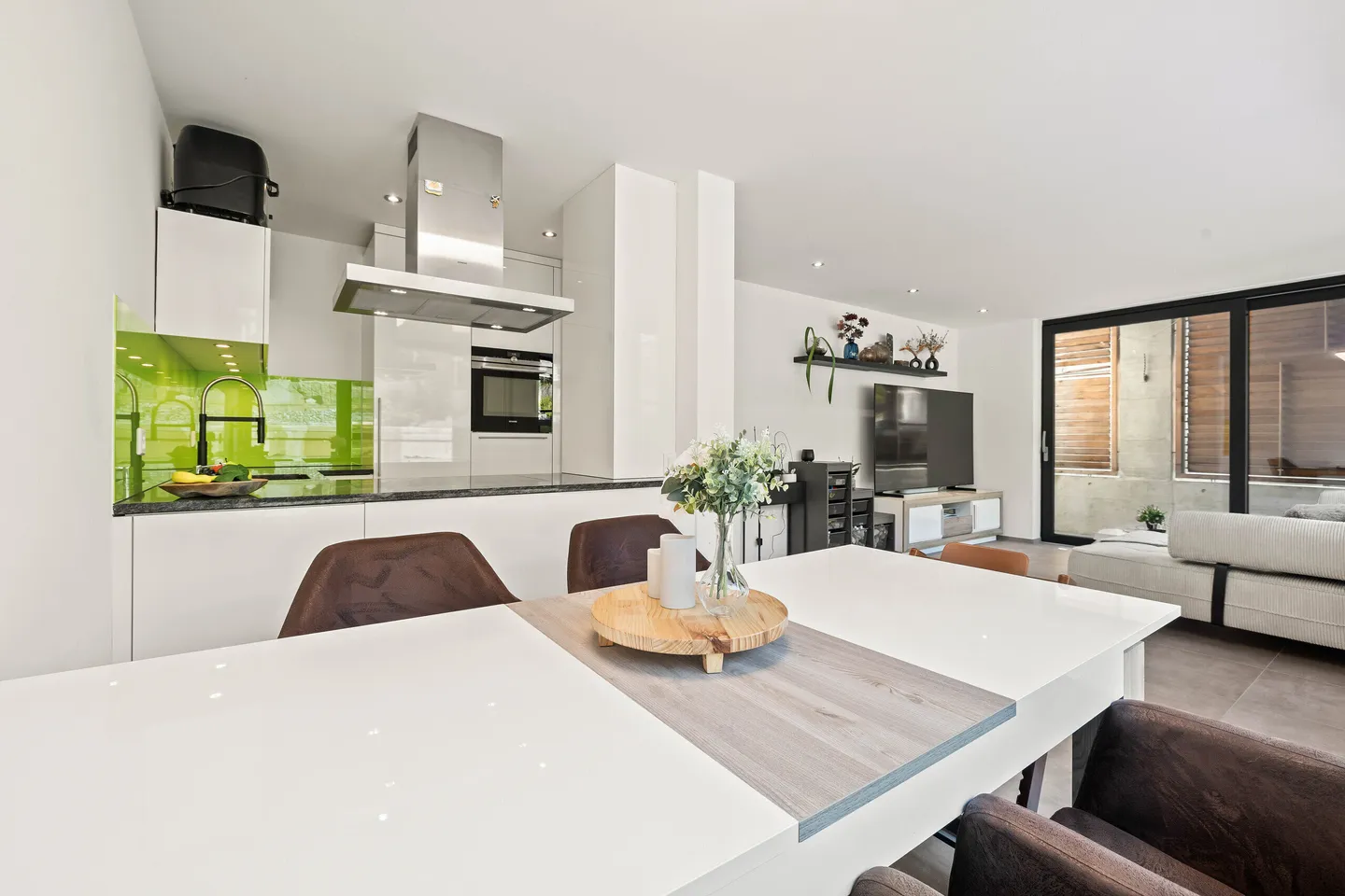 APPARTEMENT DE JARDIN 3.5 PIÈCES DE HAUTE QUALITÉ DANS UN EMPLACEMENT PRÉFÉRÉ - Photo 4 sur 5