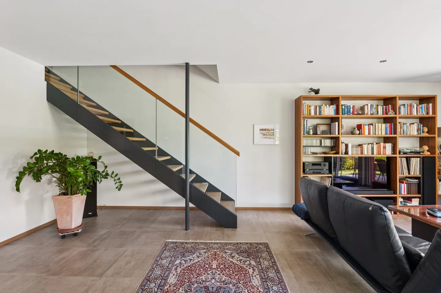 VILLA ATTRATTIVA CIRCONDATA DA PALME - Foto 4 di 5