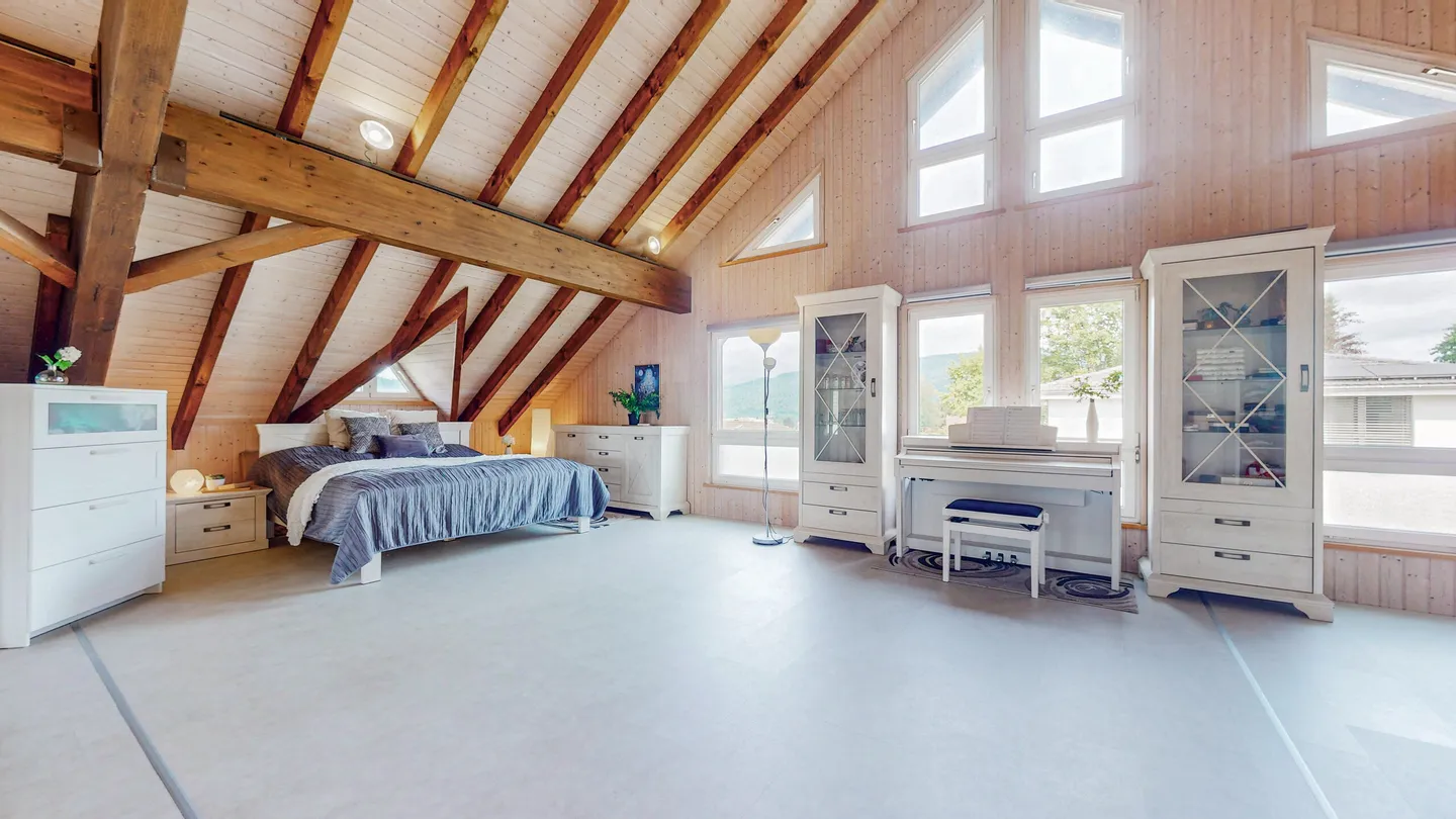 UNE MAISON, DEUX MONDES – LOFT ET APPARTEMENT EN DIALOGUE - Photo 3 sur 5