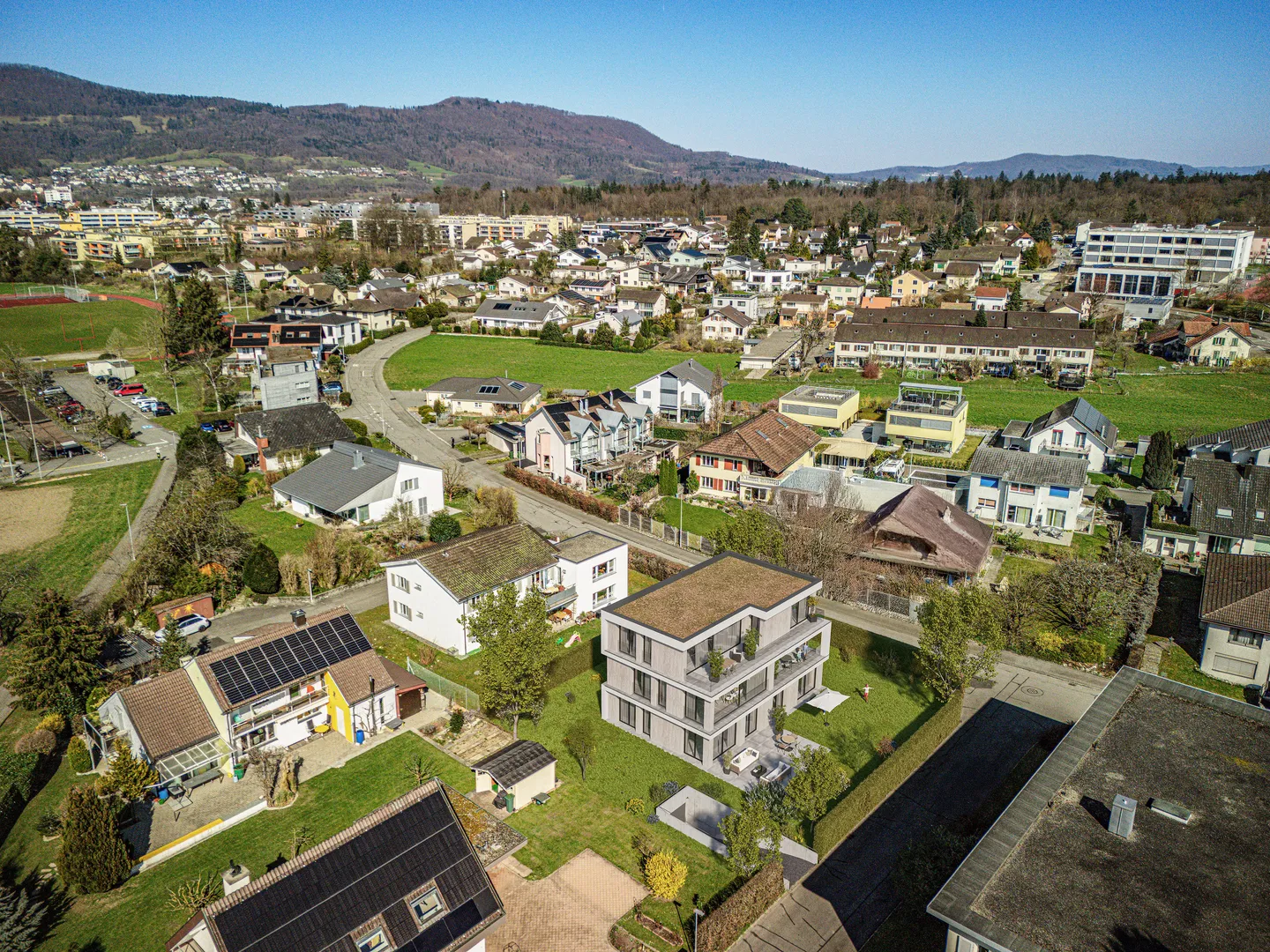 BUILDING LAND WITH DEVELOPMENT POTENTIAL: 700 M² FOR MULTI-FAMILY HOUSE - Photo 4 of 5