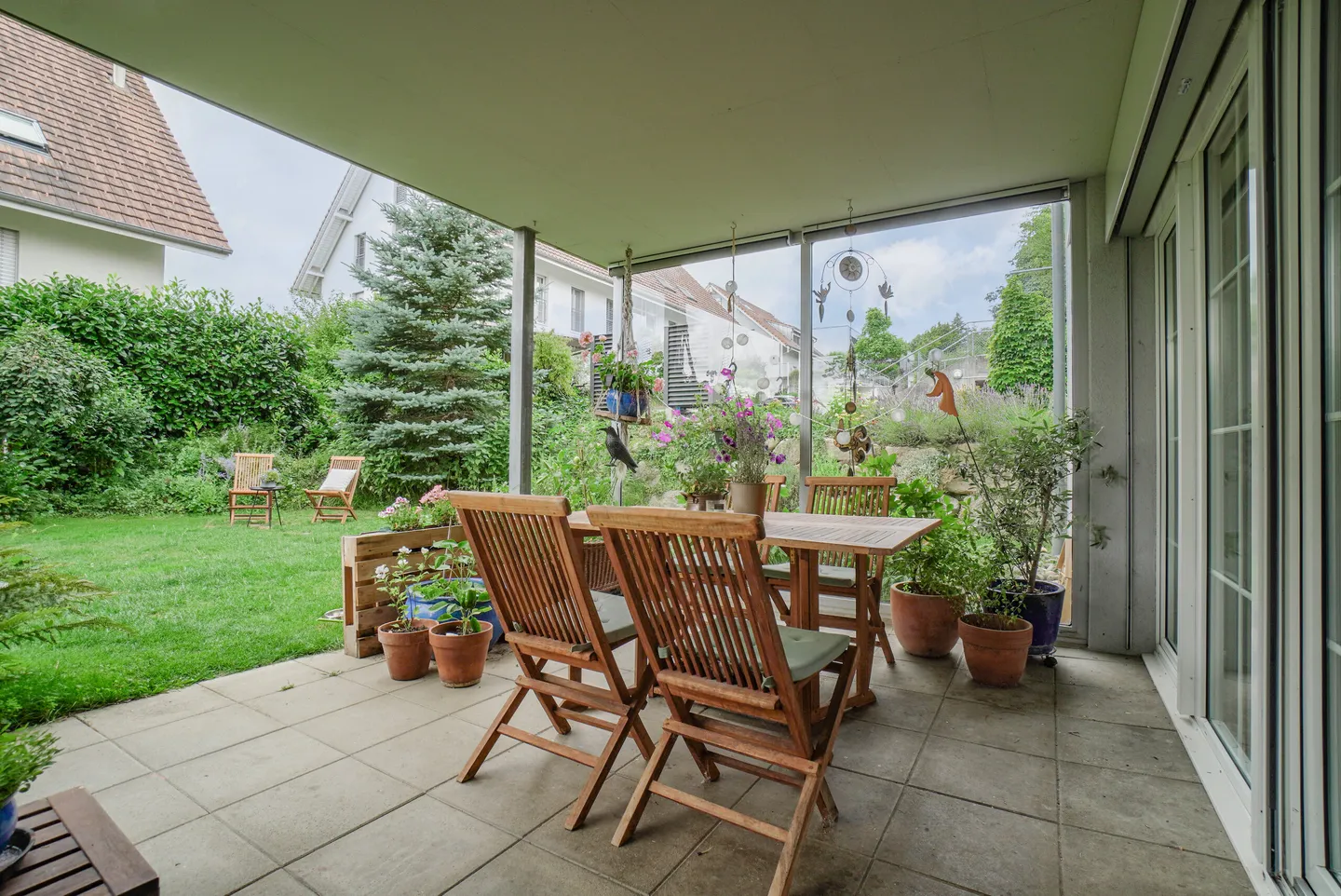 GARDEN PARADISE WITH 68 M² GREEN SPACE - Photo 1 of 5