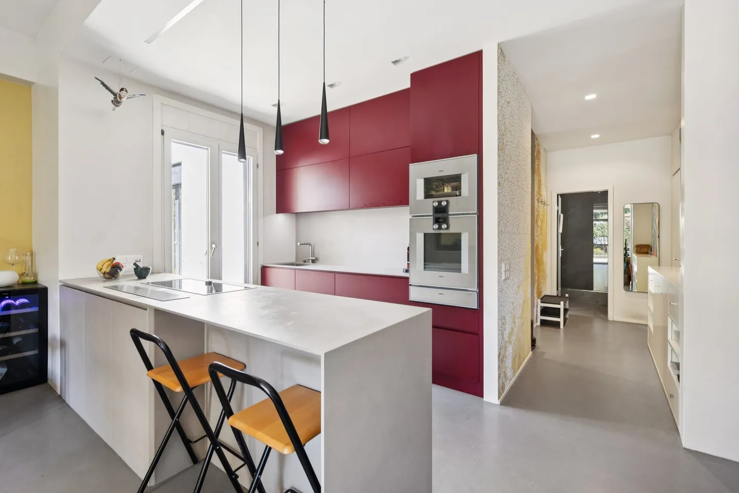 MODERN GARDEN APARTMENT - GREATLY RENOVATED - Photo 4 of 5