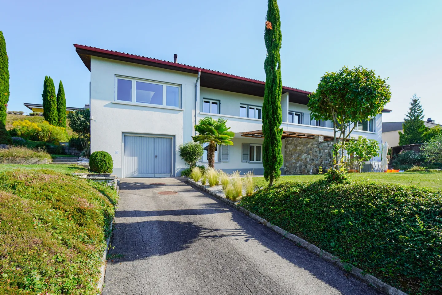 VIVERE SPAZIOSAMENTE CON VISTA SUL LAGO - Foto 1 di 5