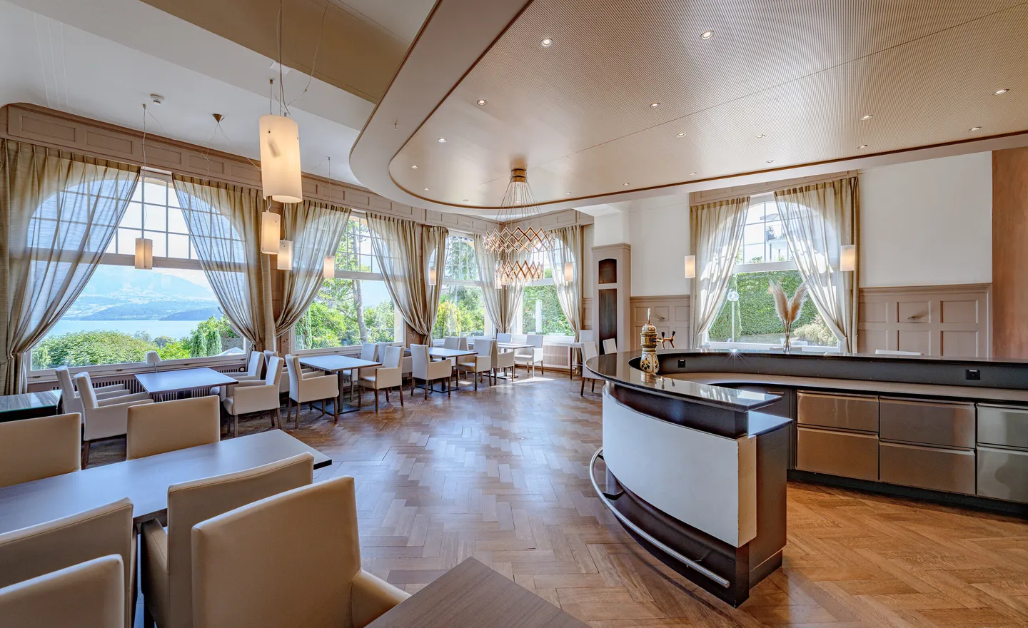 Majestueux sur le lac de Thoune - Parkhotel Oberhofen - Photo 4 sur 5