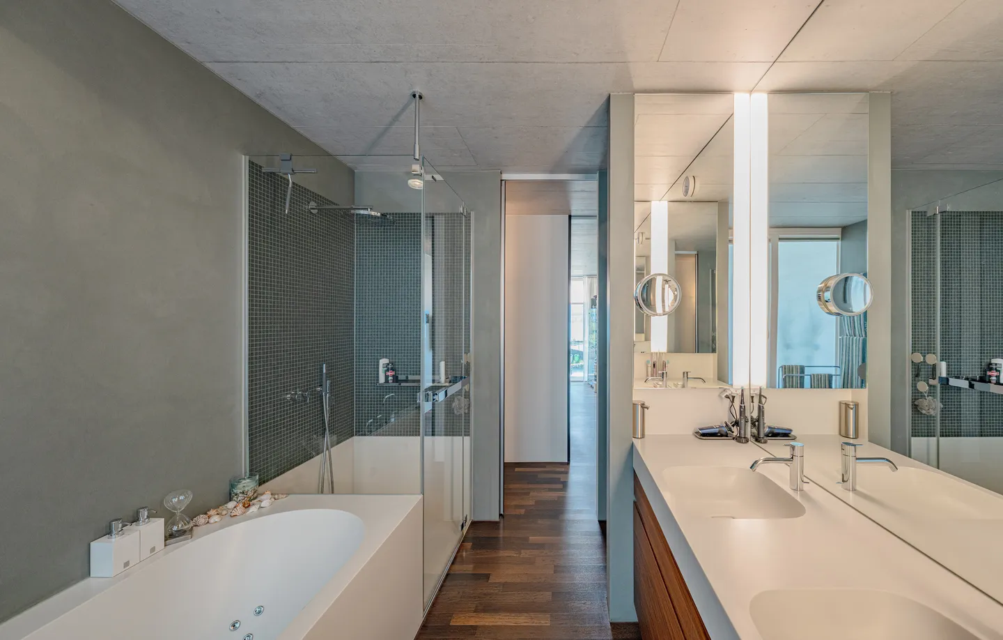 JOAILLERIE ARCHITECTURALE AU LAC DE THUN - Photo 5 sur 5