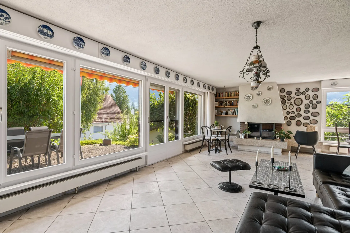 GRANDIOSE PERSPECTIVE IN THE BERNER OBERLAND - Photo 3 of 5