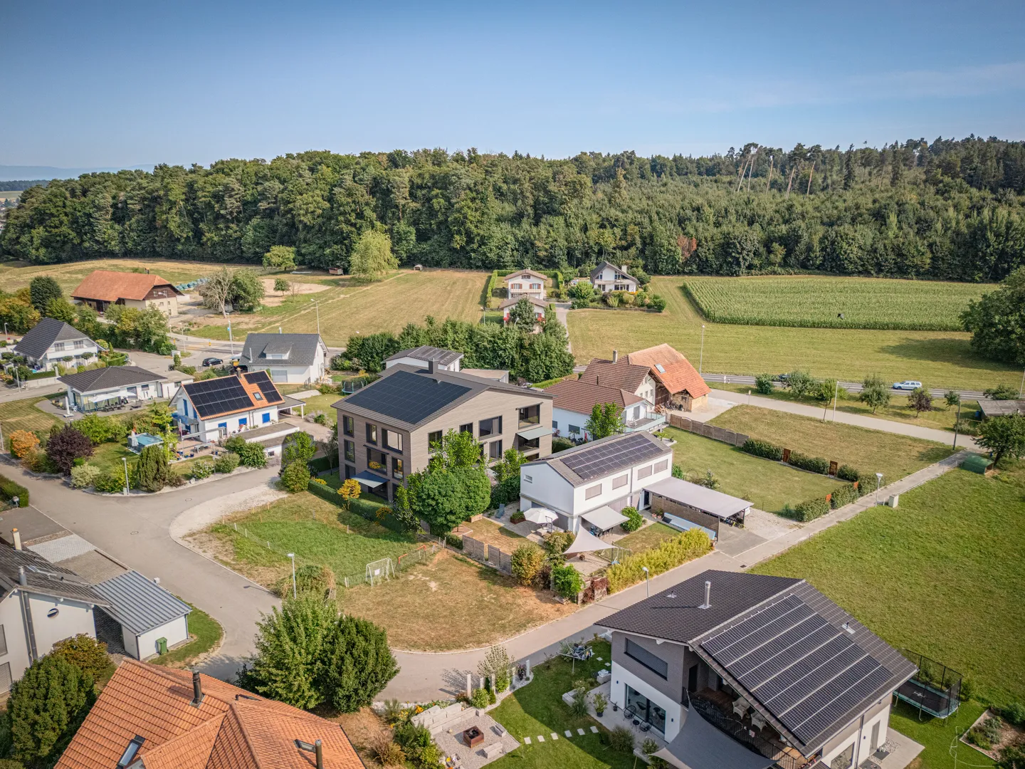 LAND WITH VERY HIGH UTILIZATION - Photo 2 of 5