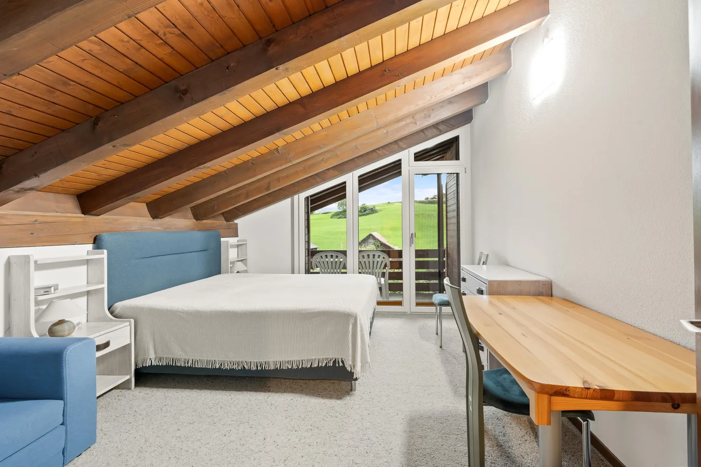 COZY HIGH 2 - Photo 5 of 5