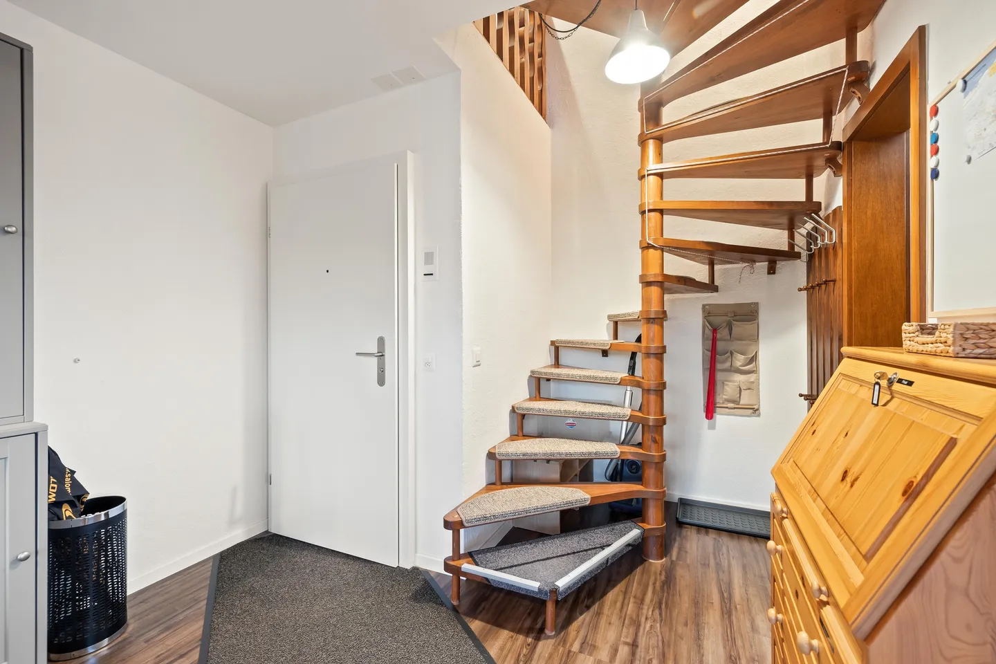 COZY HIGH 2 - Photo 4 of 5