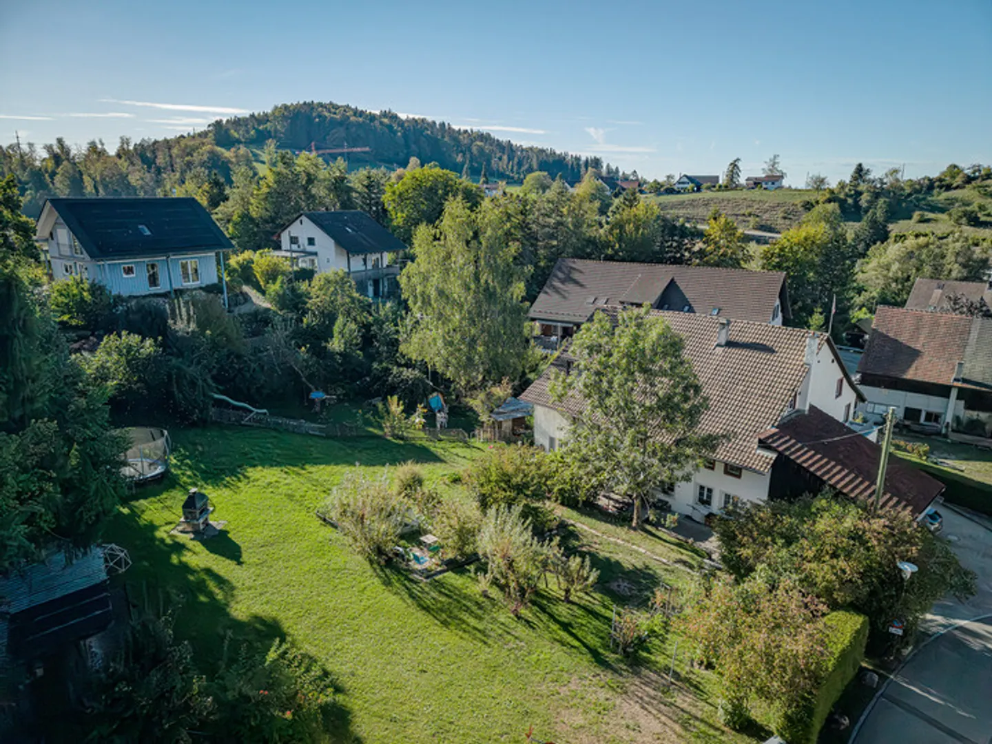 OPPORTUNITÄT BEI WINTERTHUR: MEHRFAMILIENHAUS MIT MASSIVER BAULANDRESERVE - Photo 4 sur 8