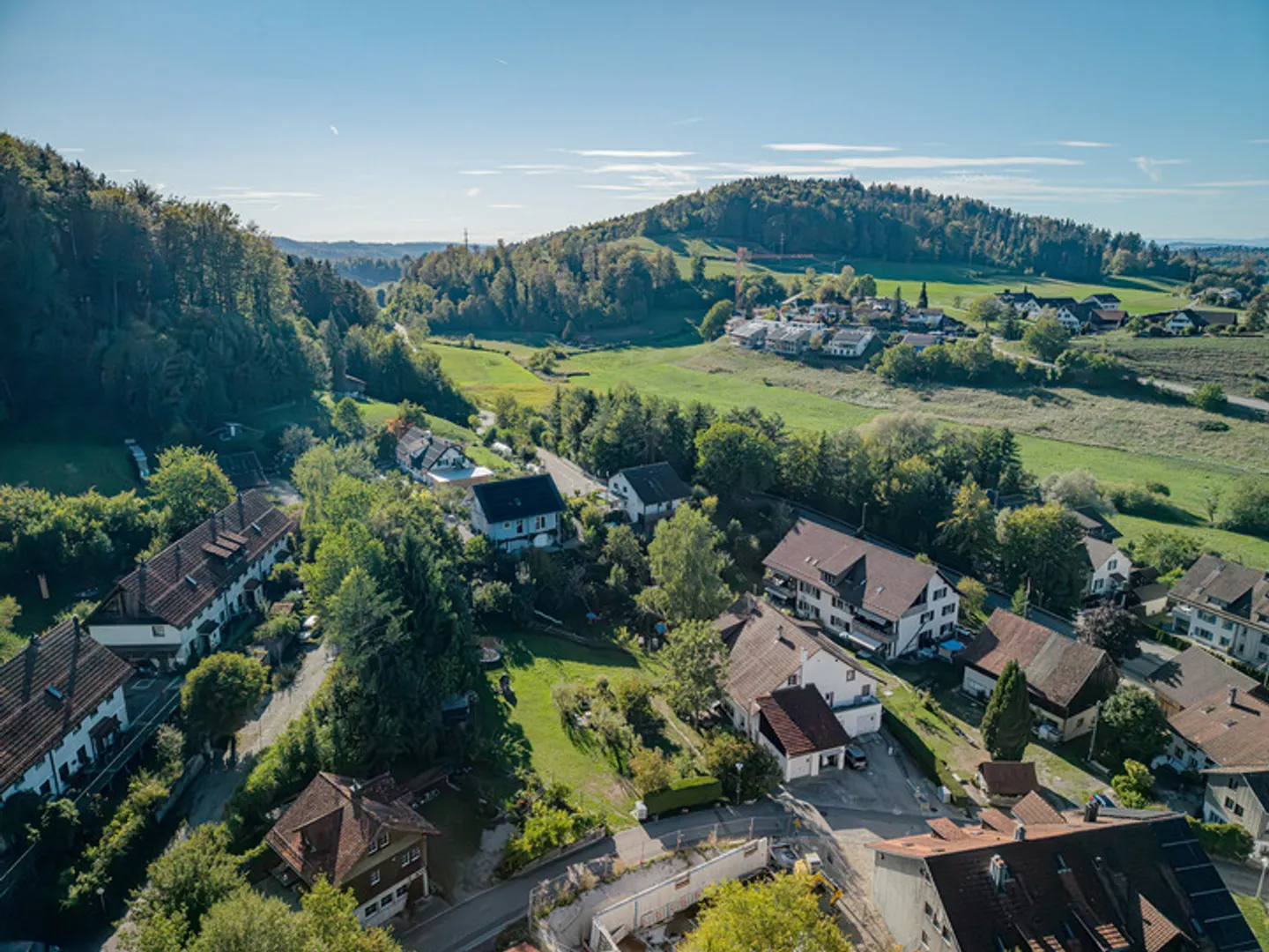 OPPORTUNITÀ VICINO A WINTERTHUR: CASA MULTIFAMILIARE CON RISERVA DI TERRENO SIGNIFICATIVA - Foto 7 di 8