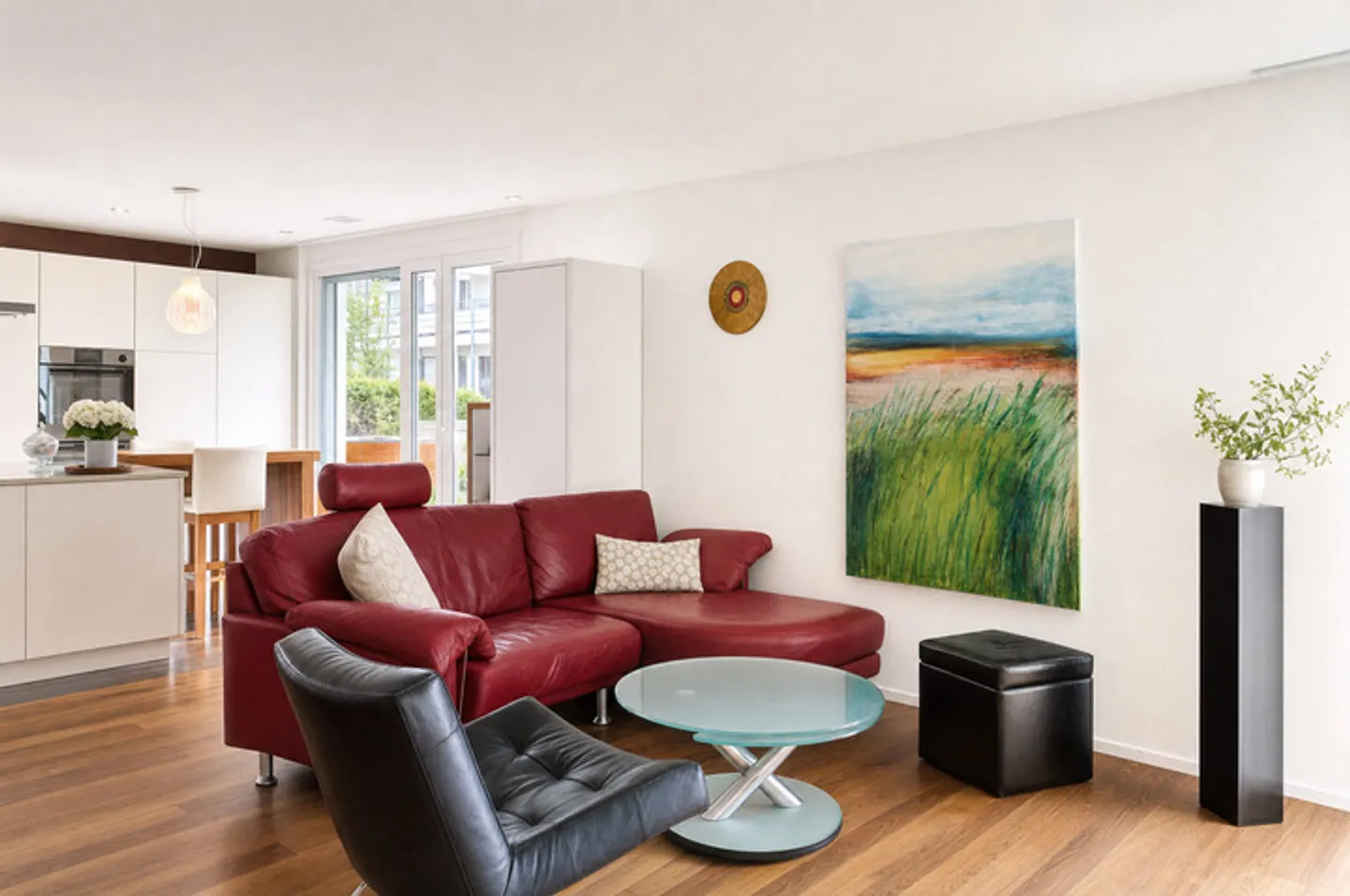 Moderne Gartenwohnung Nahe Zürich - Foto 2 von 8