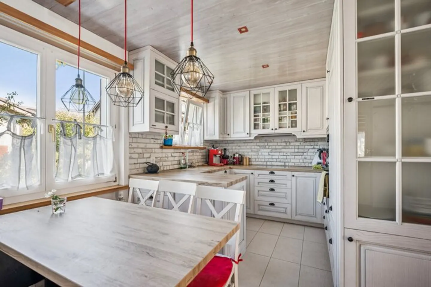 Maison individuelle avec studio séparé au cœur de Wettingen - Photo 3 sur 8