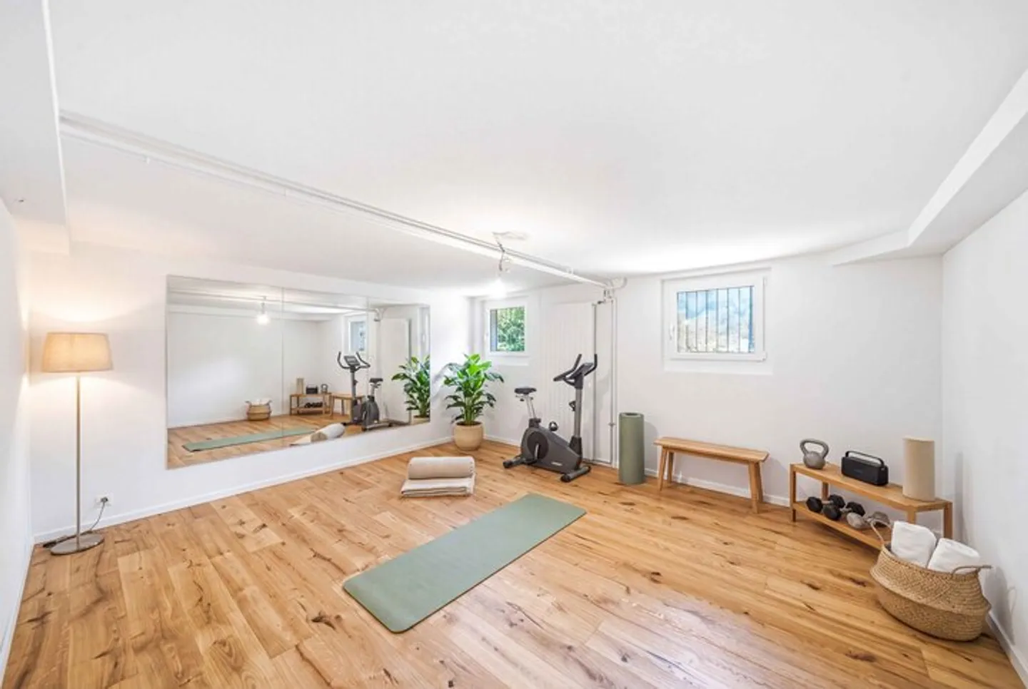 GEPFLEGTES, FREISTEHENDES 4.5 ZIMMER EINFAMILIENHAUS MIT WEITSICHT - Photo 6 of 8