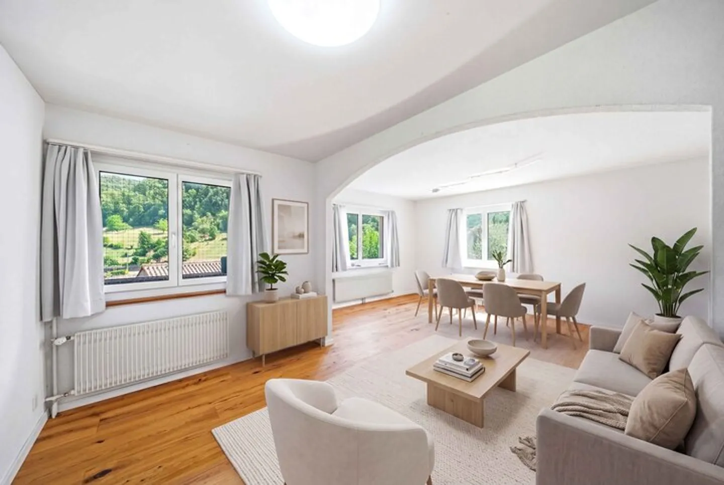 GEPFLEGTES, FREISTEHENDES 4.5 ZIMMER EINFAMILIENHAUS MIT WEITSICHT - Photo 2 of 8