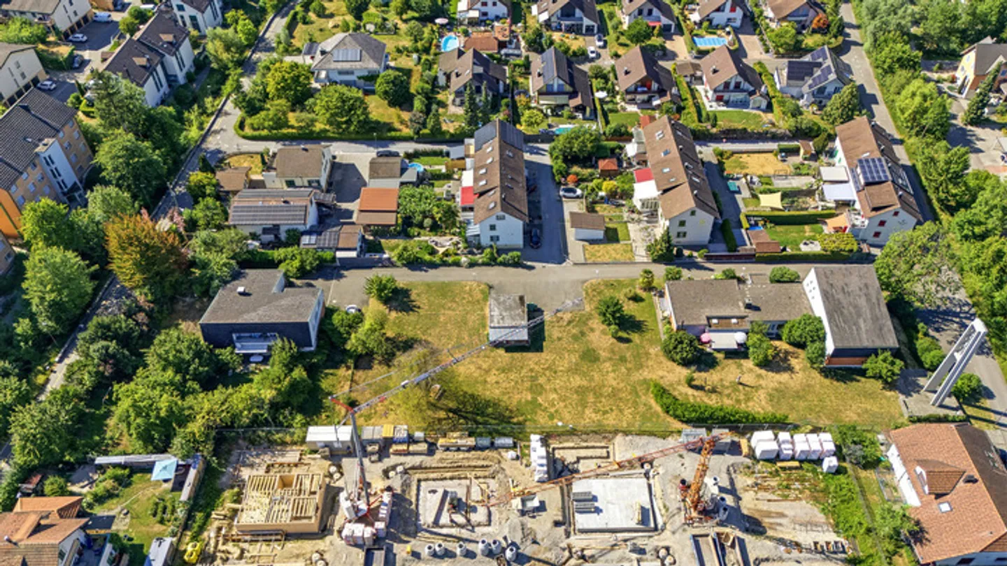 2'781 M² MÄCHTIGES WOHNBAULAND IN VILLMERGEN - Photo 2 sur 8