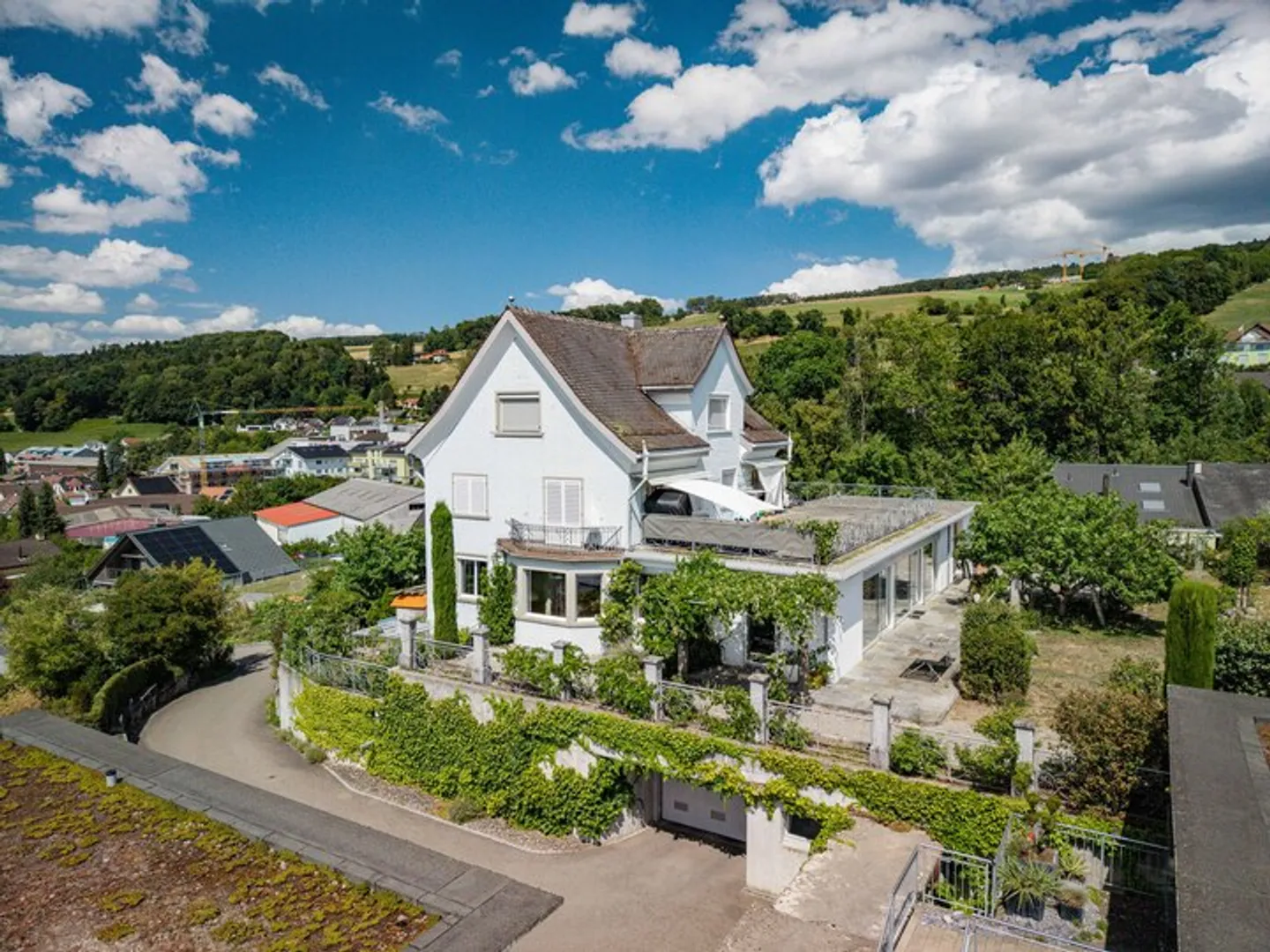 IMMEUBLE MAGNIFIQUE AVEC CARACTÈRE - Photo 1 sur 8