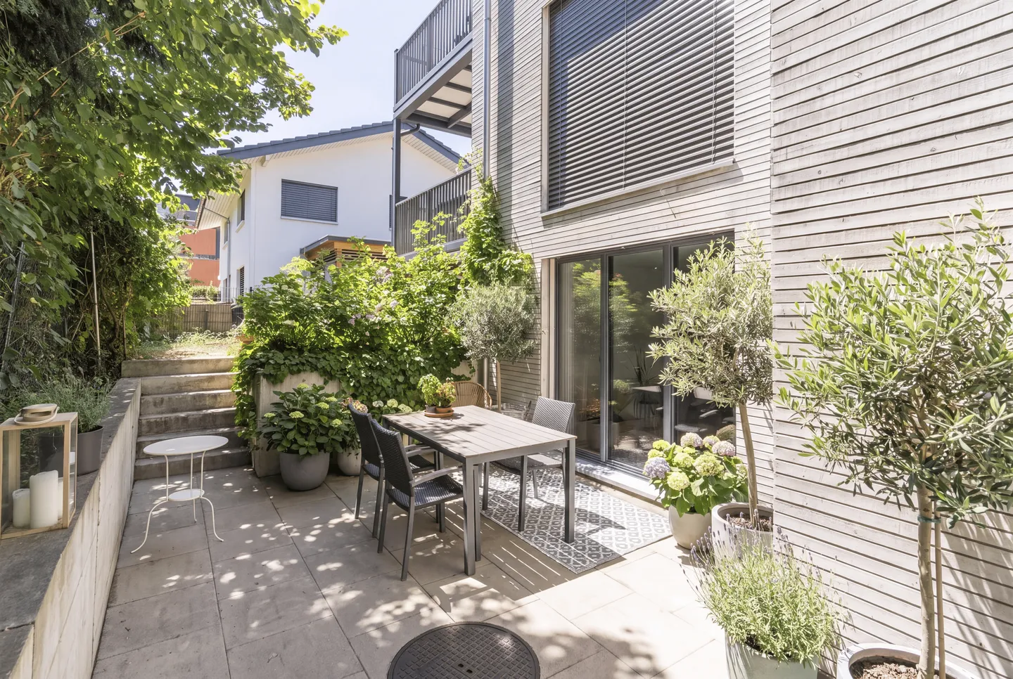 Modernes Apartment mit Garten - Foto 1 von 8