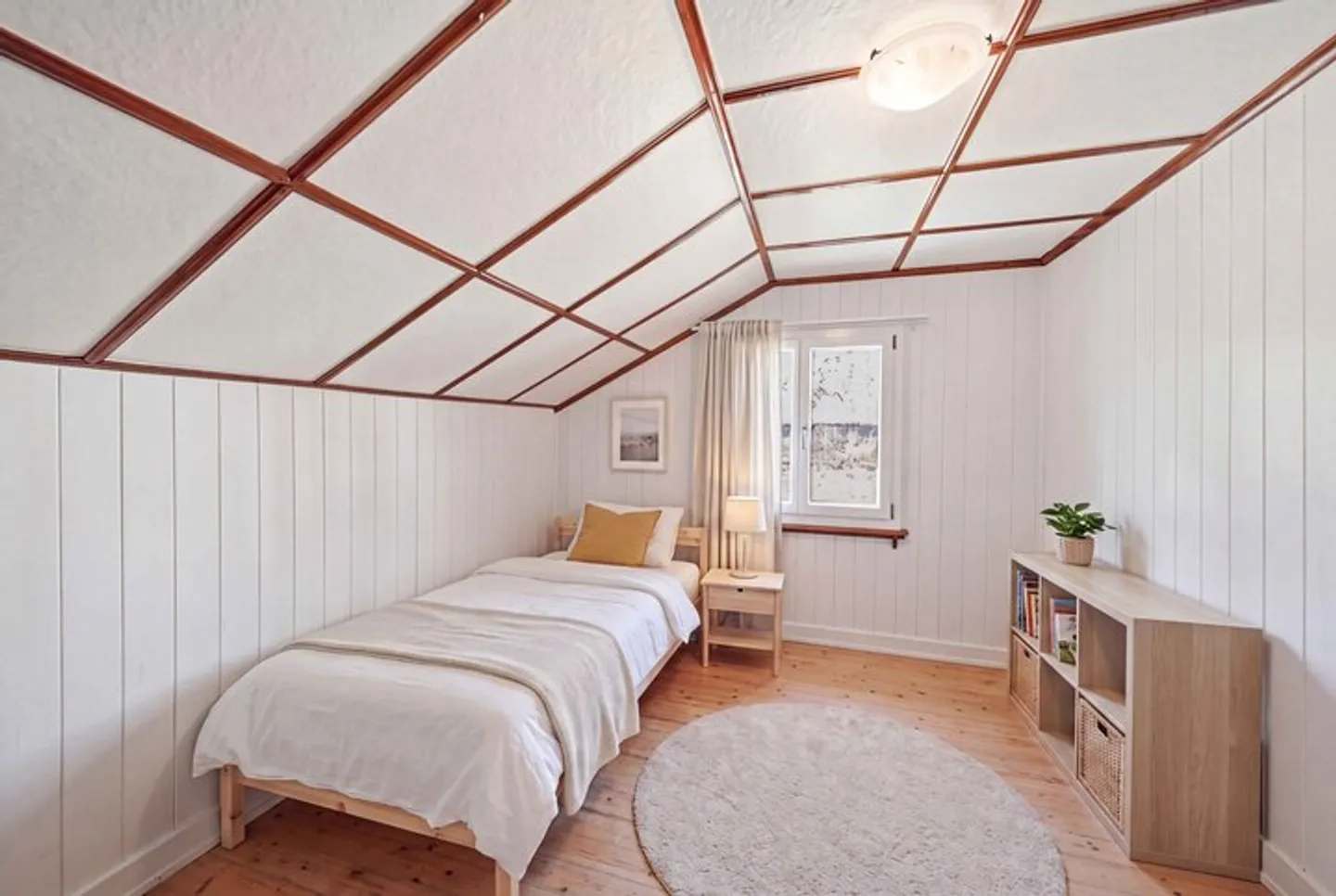 CASA UNIFAMILIARE DI 4 LOCALI IN STILE CHALET IMMERSA NELLA NATURA - Foto 5 di 8