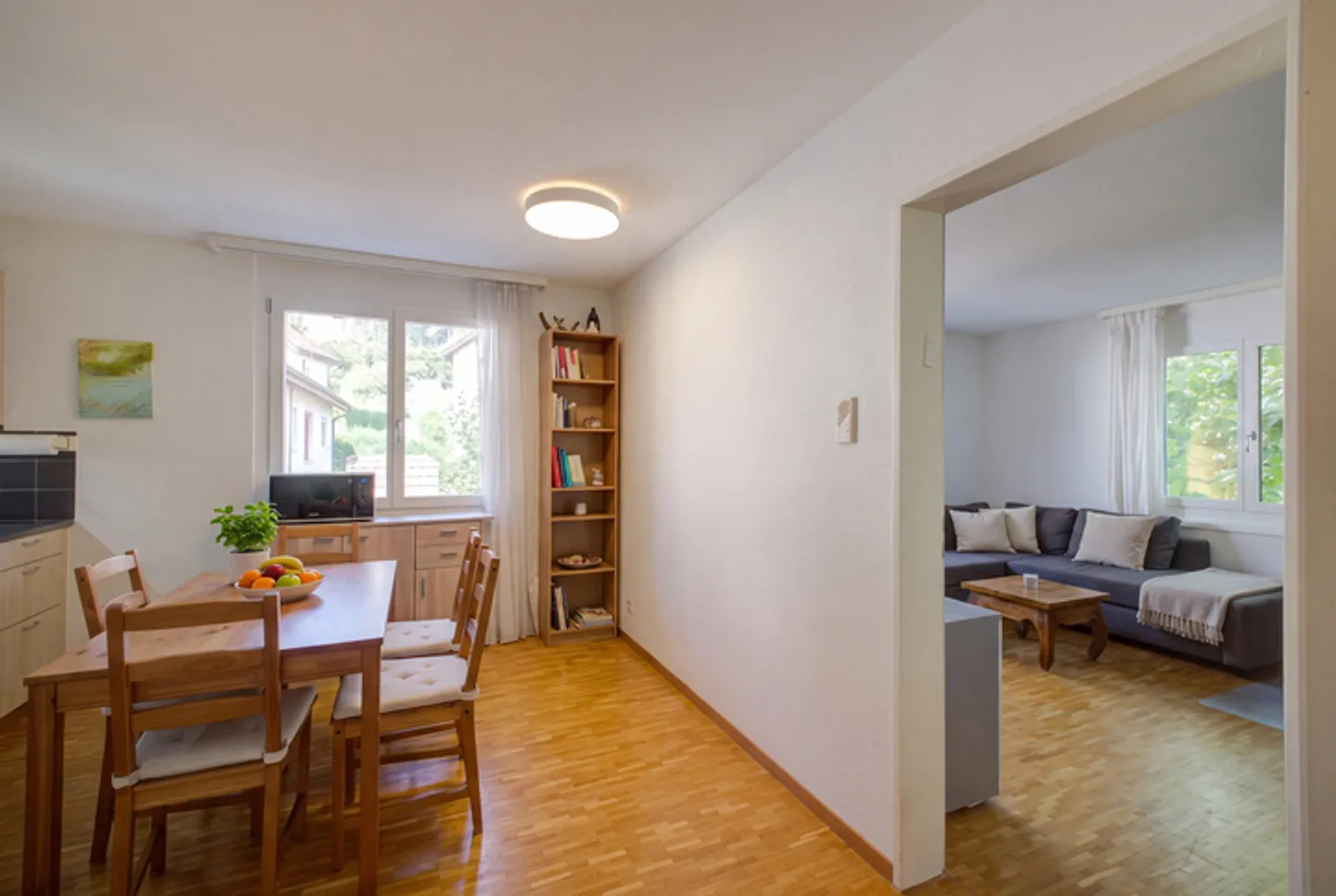 VIVERE IN MODO COMPATTO IN UN BELLO AMBIENTE - APPARTAMENTO DI 1,5 STANZE A ZWILLIKON - Foto 3 di 8
