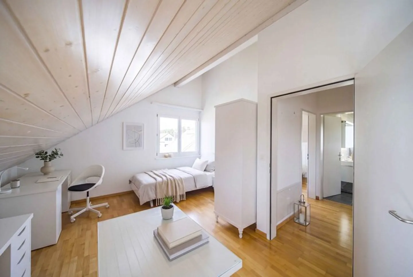 VIVRE SUR DEUX NIVEAUX - MAISONNETTE SOUS LES TOITS À BASSERSDORF - Photo 4 sur 8