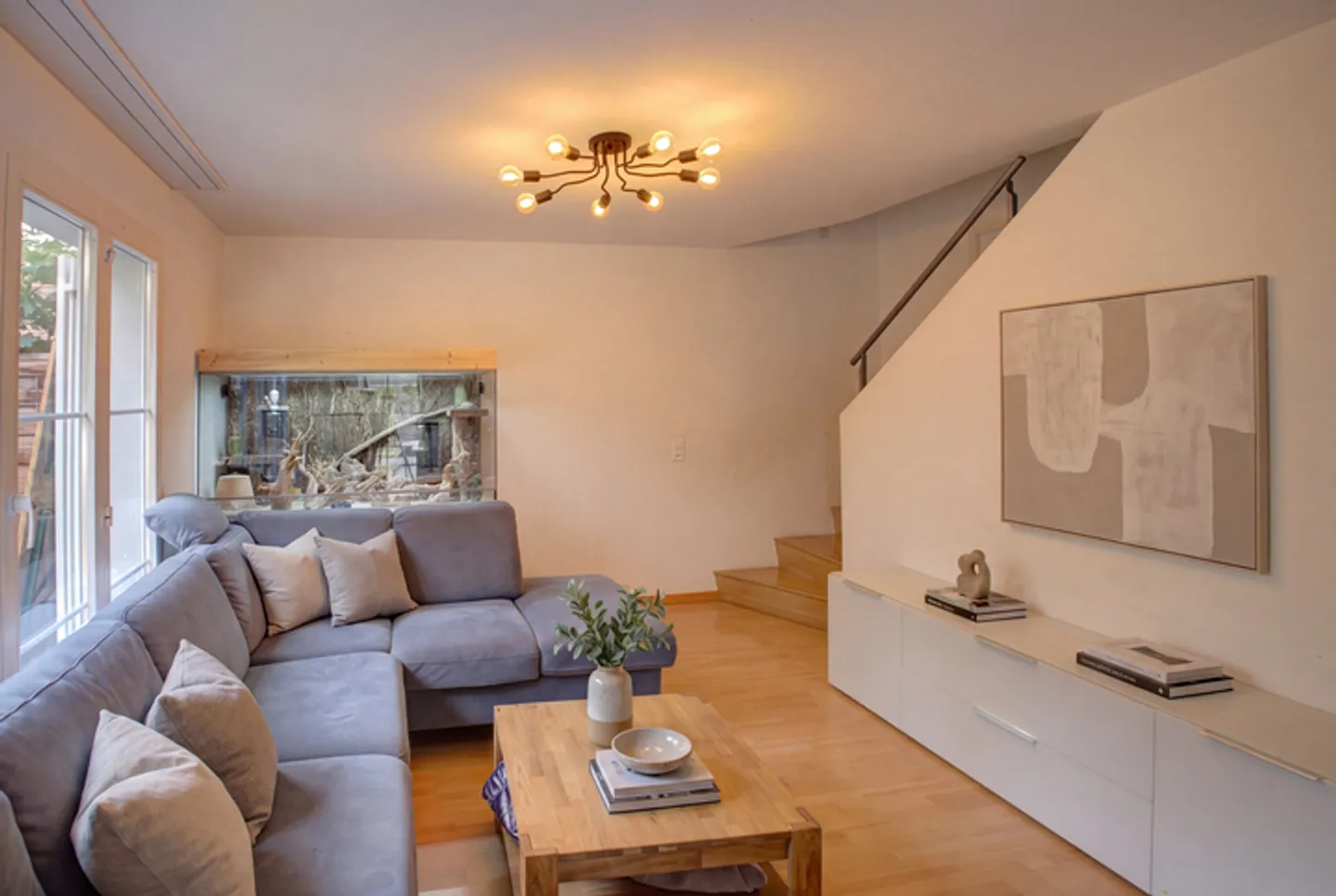 Well-maintained 4.5 room corner house next to the Aare in Döttingen - Photo 2 of 8
