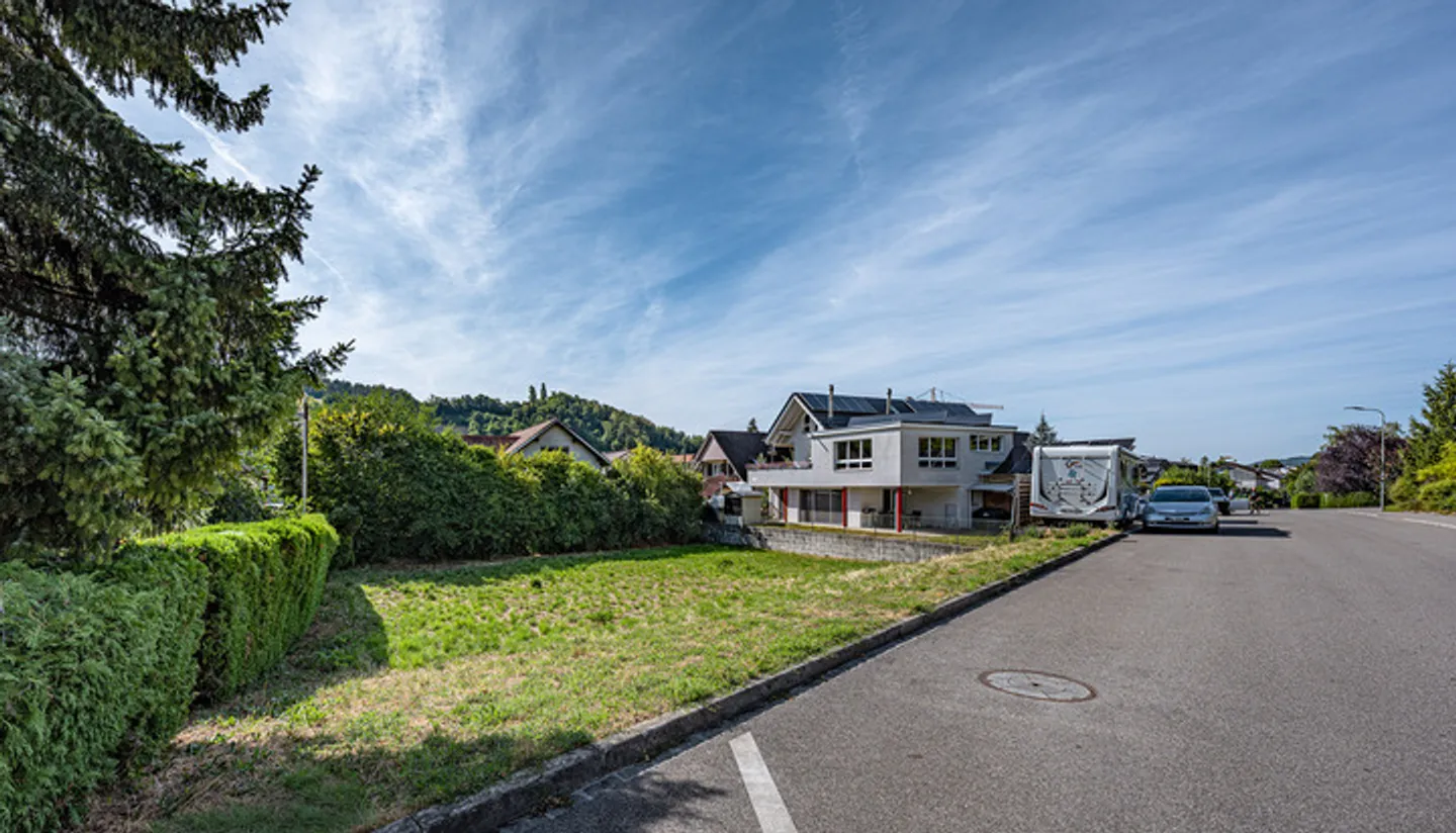 571 m² Terrain à bâtir avec perspective de nouvelle construction attrayante à Bubendorf - Photo 5 sur 8