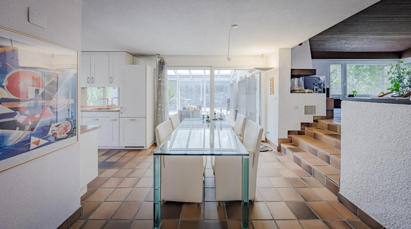 MAISON INDIVIDUELLE AVEC OASIS DE JARDIN EXCEPTIONNELLE ET PISCINE - Photo 3 sur 8