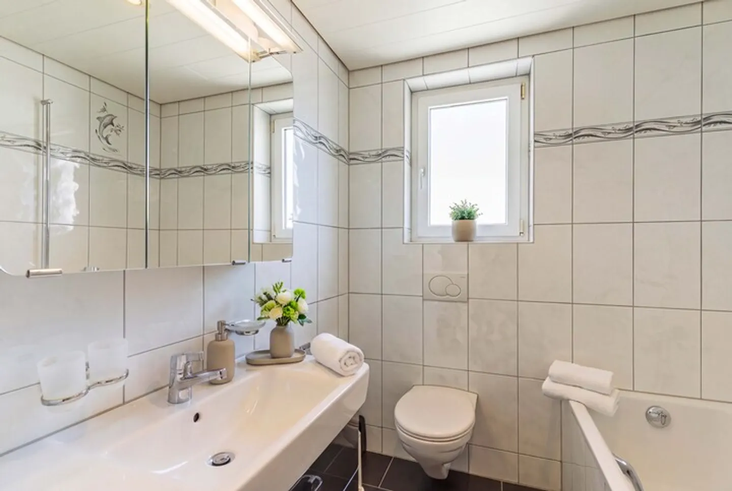 SPACIOUS TWO-FAMILY HOUSE IN GRENCHEN - Photo 6 of 8