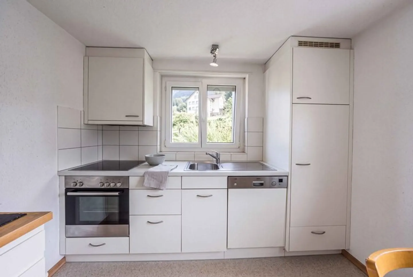 RENTAL PROPERTY WITH 10 APARTMENTS AT THE FOOT OF THE MYTHS - Photo 4 of 8