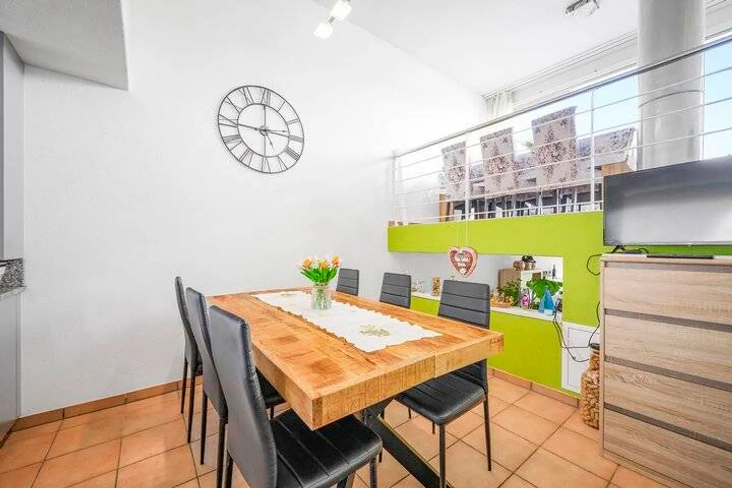 MAISON MITOYENNE SPACIEUSE - ENFIN ABORDABLE - Photo 2 sur 8