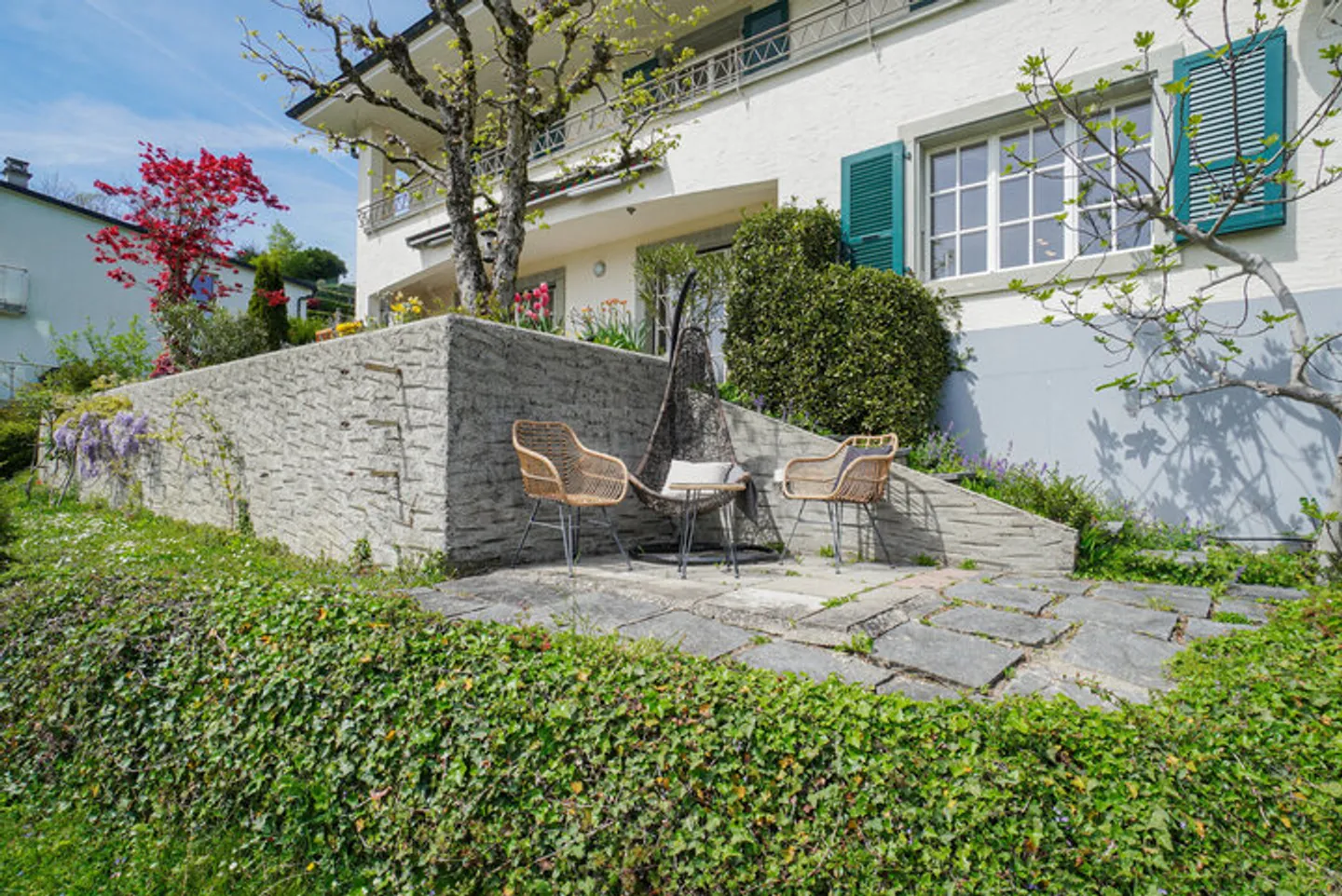 LIVING WHERE VINEYARDS AND LAKE VIEW MEET - Photo 6 of 8