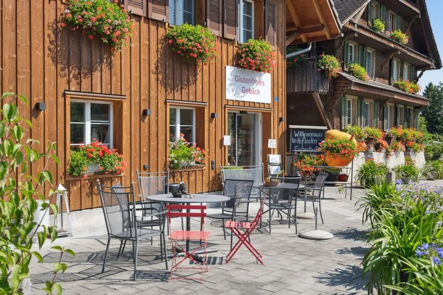 OÙ LE CHARME RUSTIQUE RENCONTRE UN GRAND POTENTIEL - Photo 4 sur 7