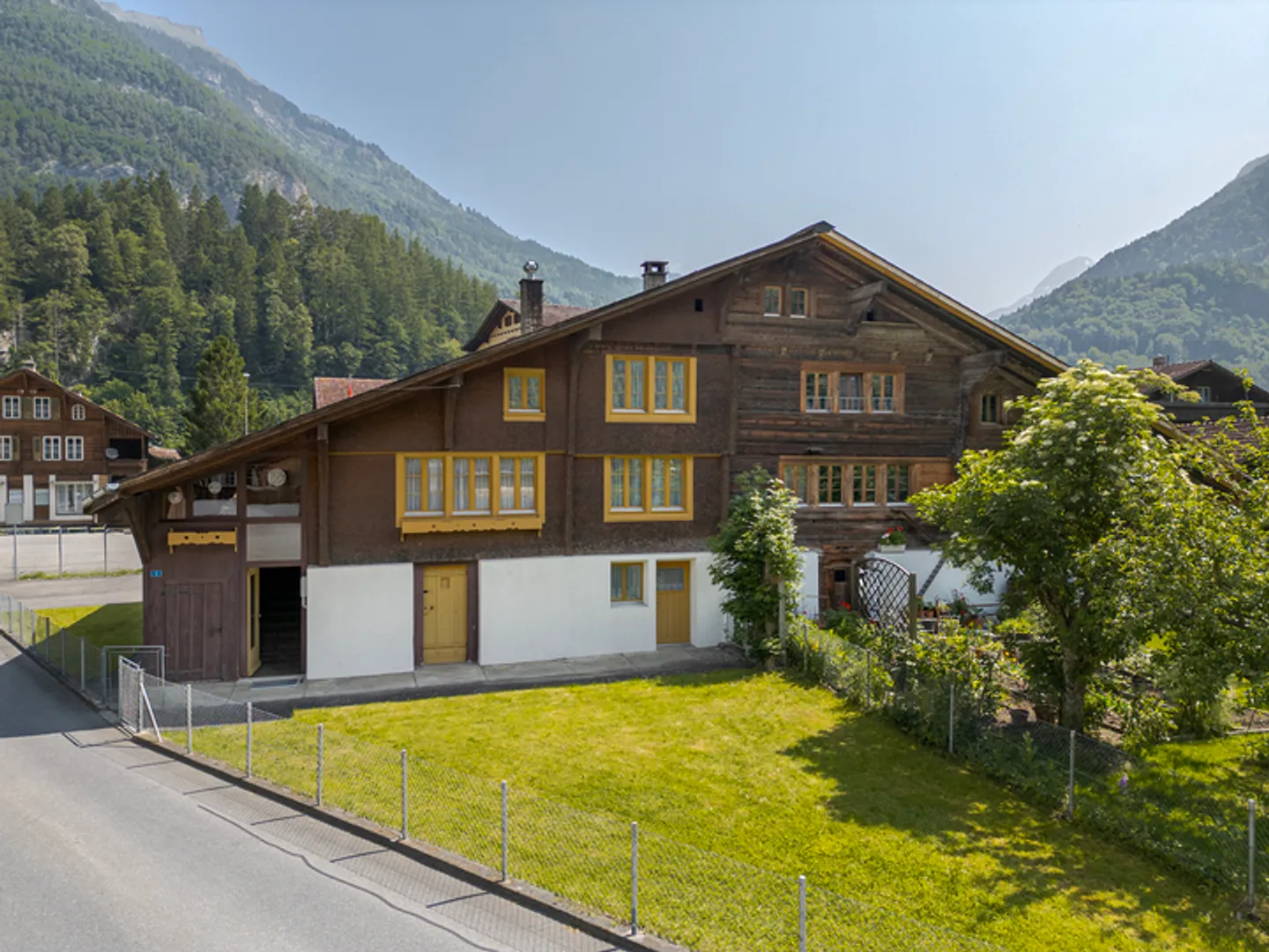 HISTORISCHES BAUERNHAUS MIT POTENTIAL - Photo 6 sur 7