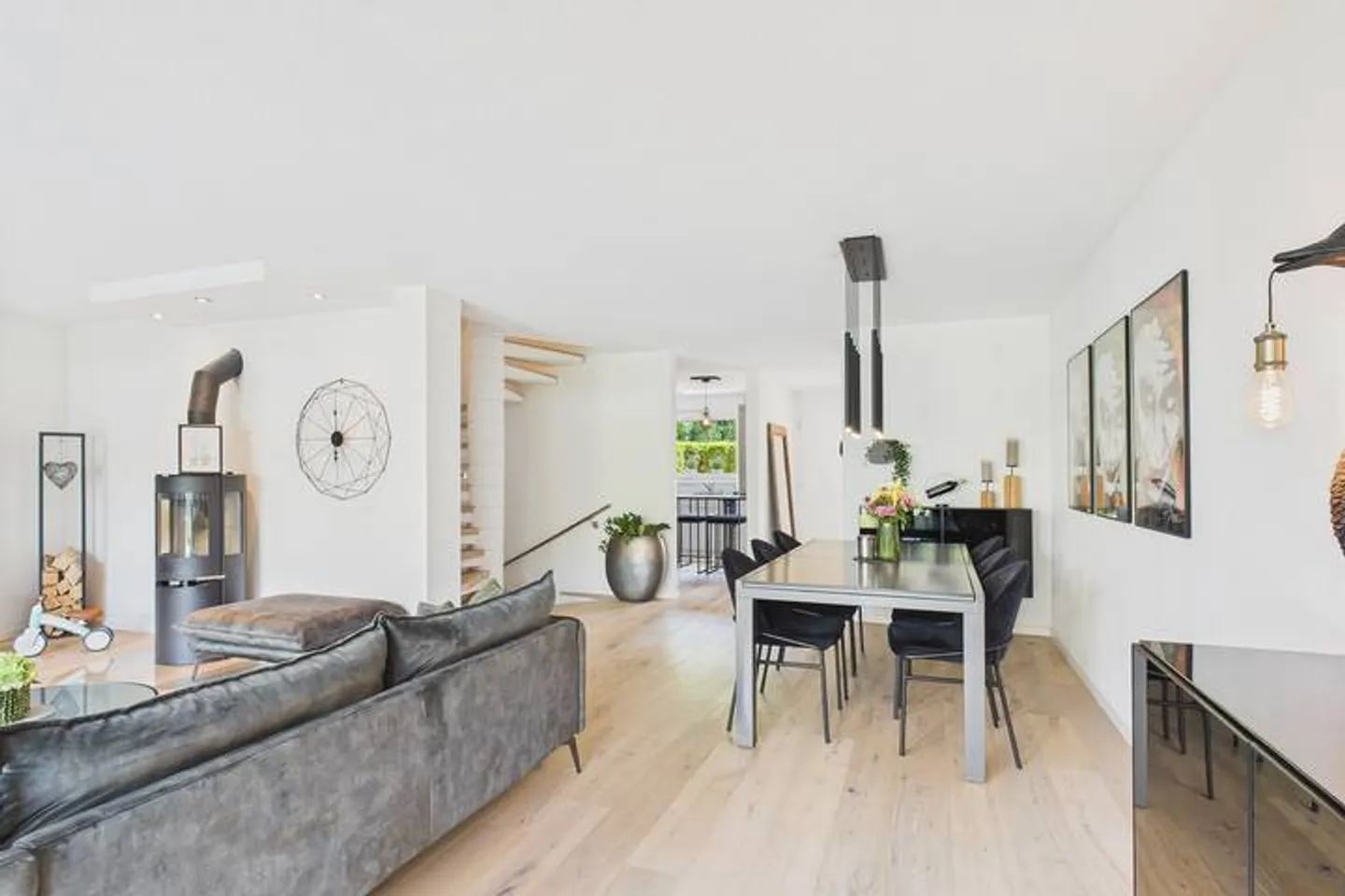 VIVERE COME IN UNA CASA: MAISONETTE CON GIARDINO PRIVATO - Foto 3 di 9