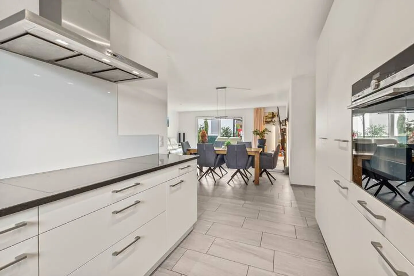 VIVERE MODERNO, GODERE DELLA CAMPAGNA - APPARTAMENTO IN CONDOMINIO A WYNENTAL - Foto 7 di 9