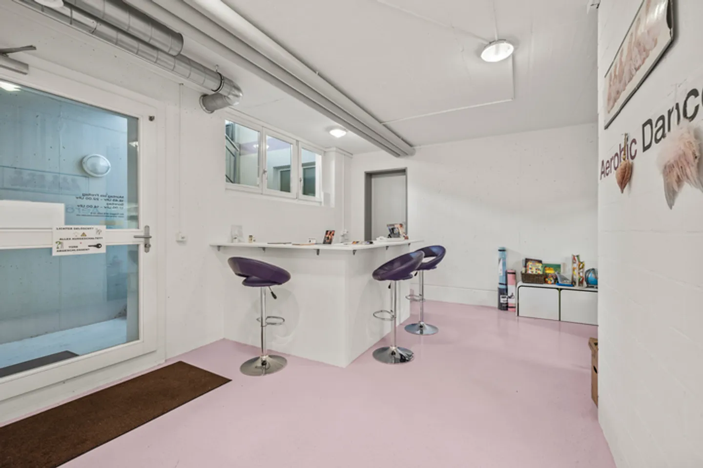 Miroir, miroir sur le mur : 167 m² de superbes espaces commerciaux - Photo 5 sur 8