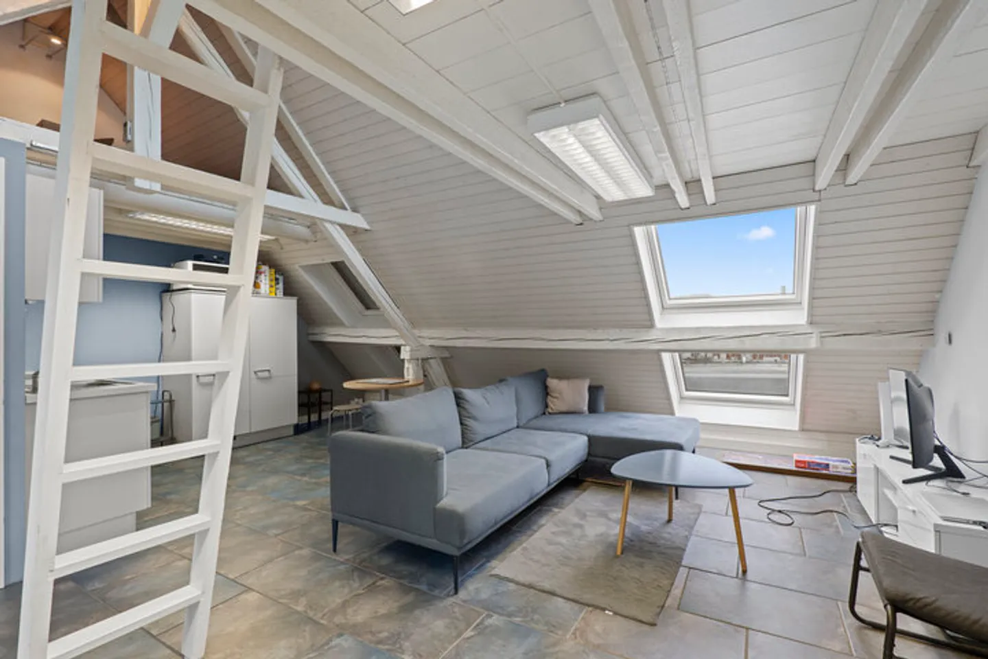 YIELD AND USAGE COMBINED - YOUR OPPORTUNITY IN WÜRENLINGEN - Photo 2 of 8