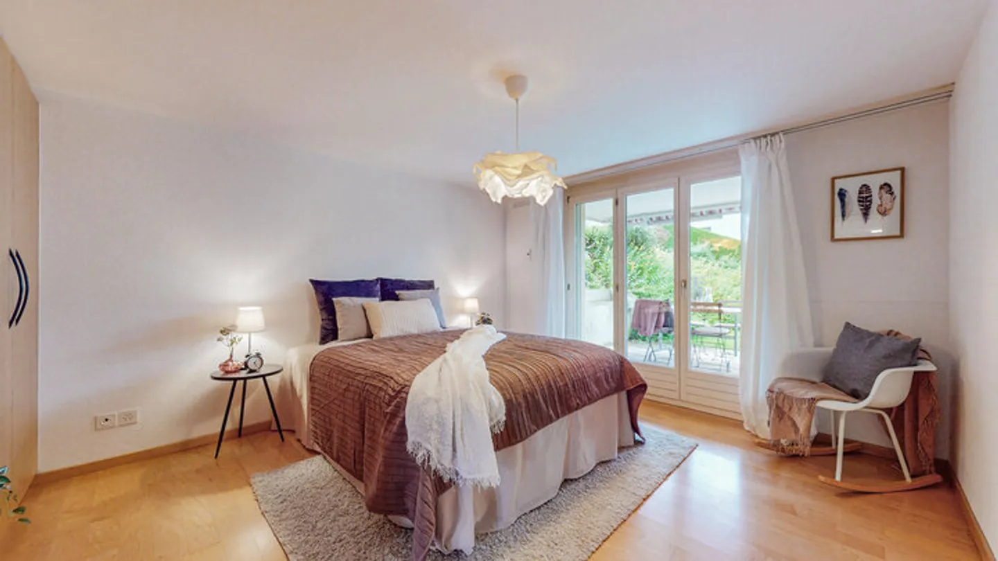 COZY APARTMENT WITH GARDEN IDYLL - Photo 4 of 8