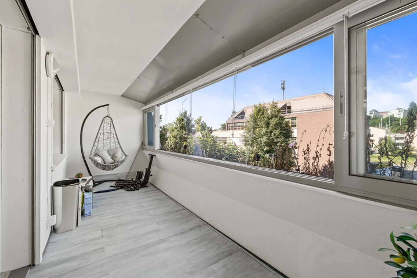 ILLNAU: 4.5-ZIMMER MIT WINTERGARTEN &amp; GARAGE - Foto 7 von 8